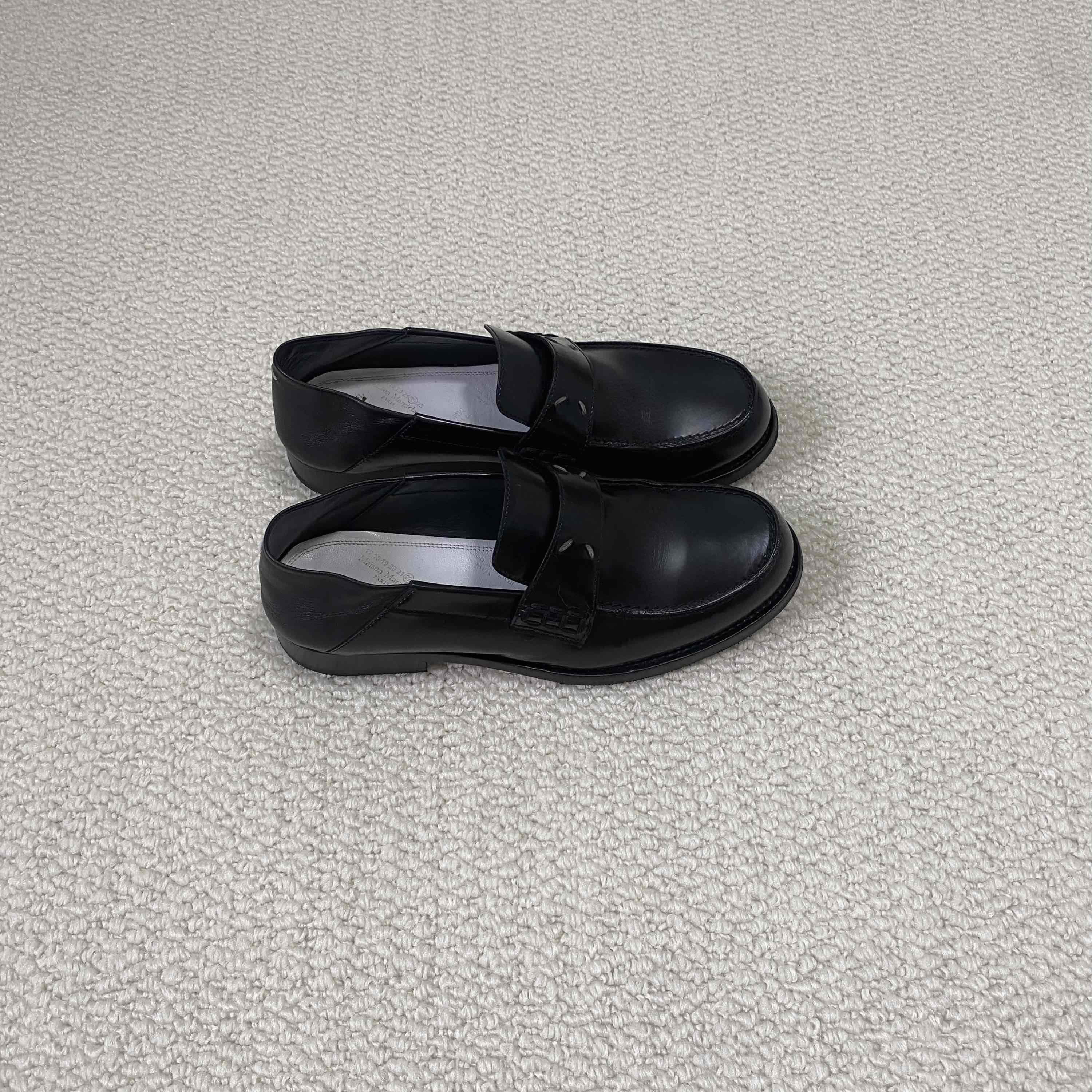 Maison Margiela Maison Margiela Leather Loafers Size 37.5 Size US 7.5 / IT 37.5 - 6 Thumbnail
