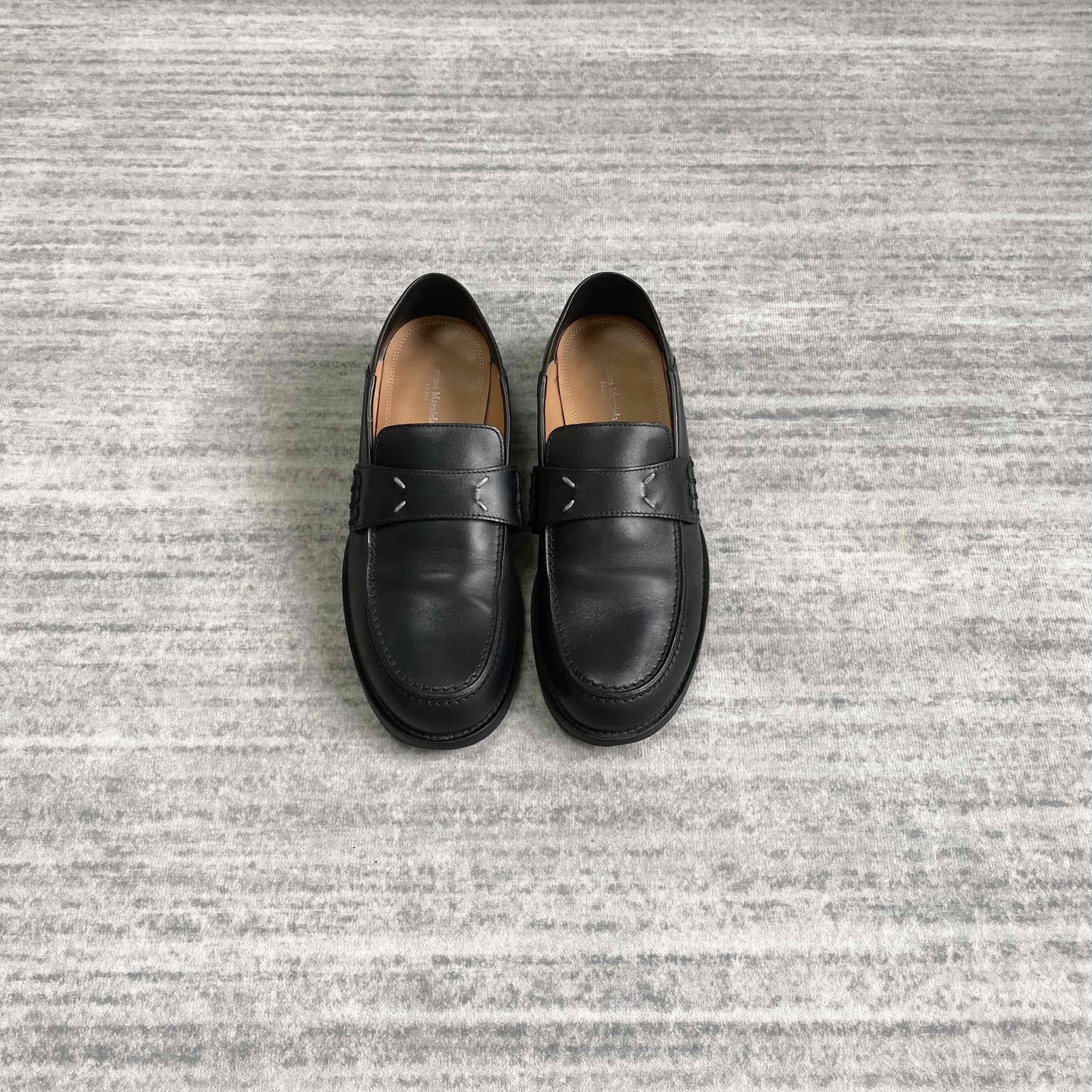 Maison Margiela Maison Margiela Black Leather Loafers Size 36.5 Size US 6.5 / IT 36.5 - 2 Thumbnail