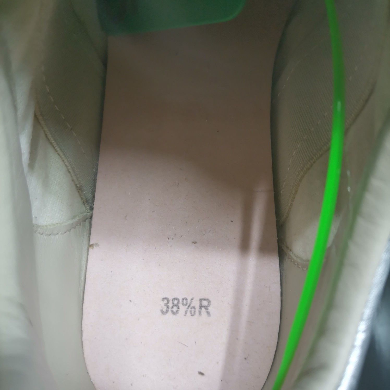 Maison Margiela Maison Margiela Metallic Replica Low-Top Sneakers Size 38.5 Size US 8.5 / IT 38.5 - 11 Thumbnail
