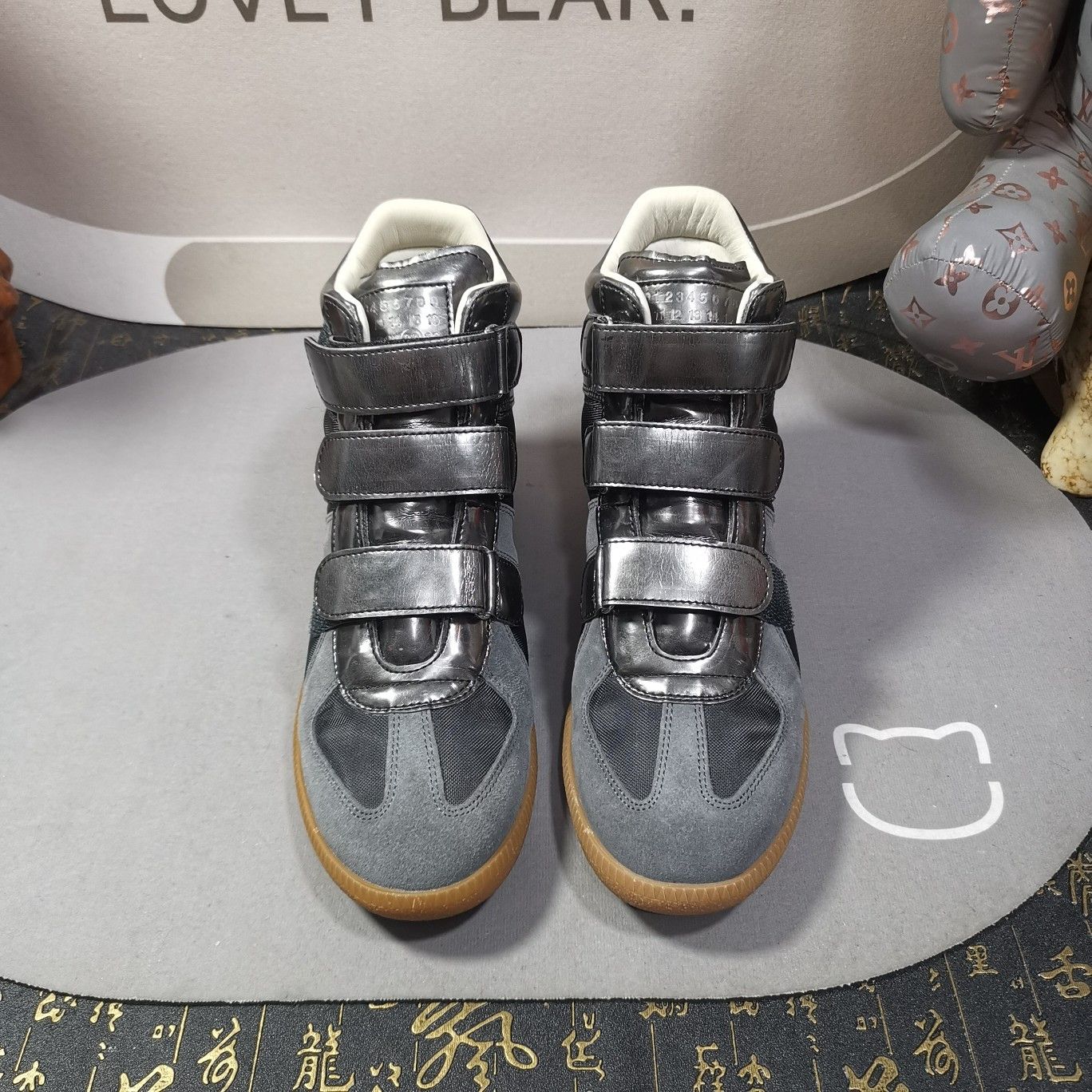 Maison Margiela Maison Margiela Velcro High-Top Sneakers Size 40 Size US 7 / EU 40 - 2 Thumbnail