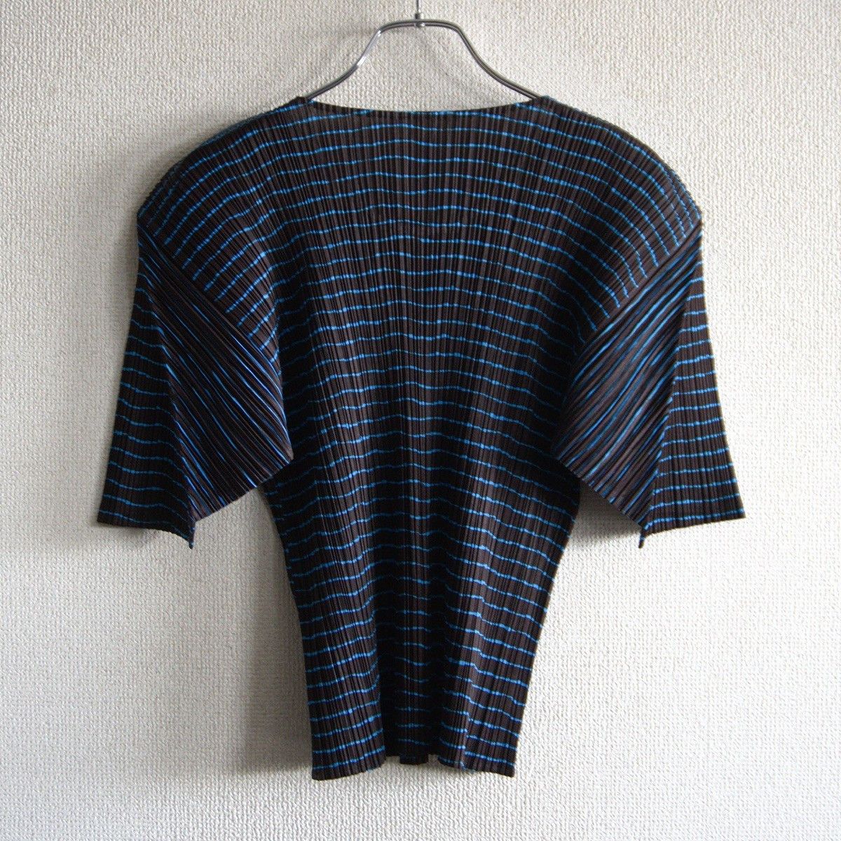 Vintage PLEATS PLEASE Pleated Border Pattern Cut & Sew Top Size XL Size US XL / EU 56 / 4 - 2 Thumbnail