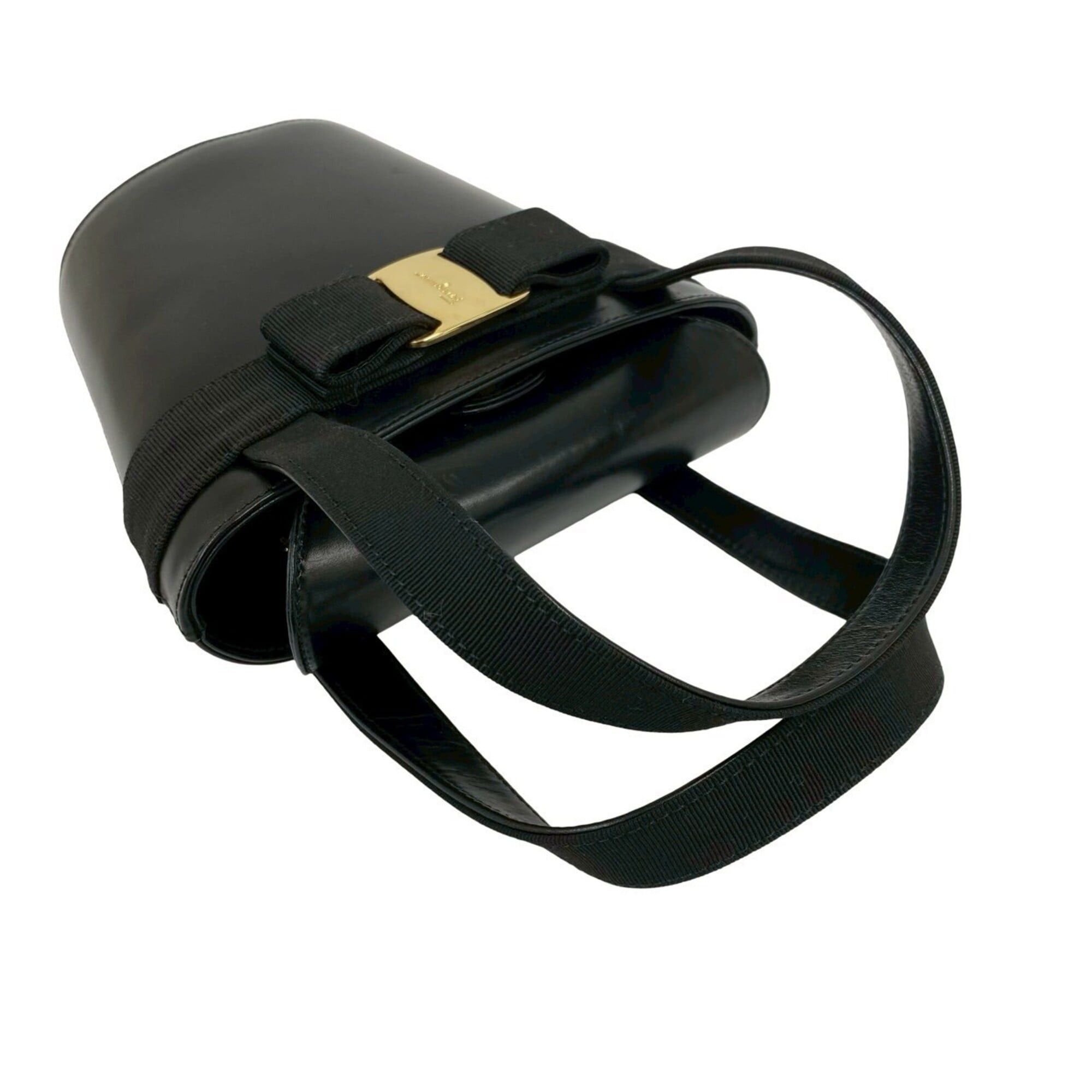 Salvatore Ferragamo Salvatore Ferragamo Vintage Vara Ribbon Leather Handbag, Black, 47876 Size ONE SIZE - 4 Thumbnail