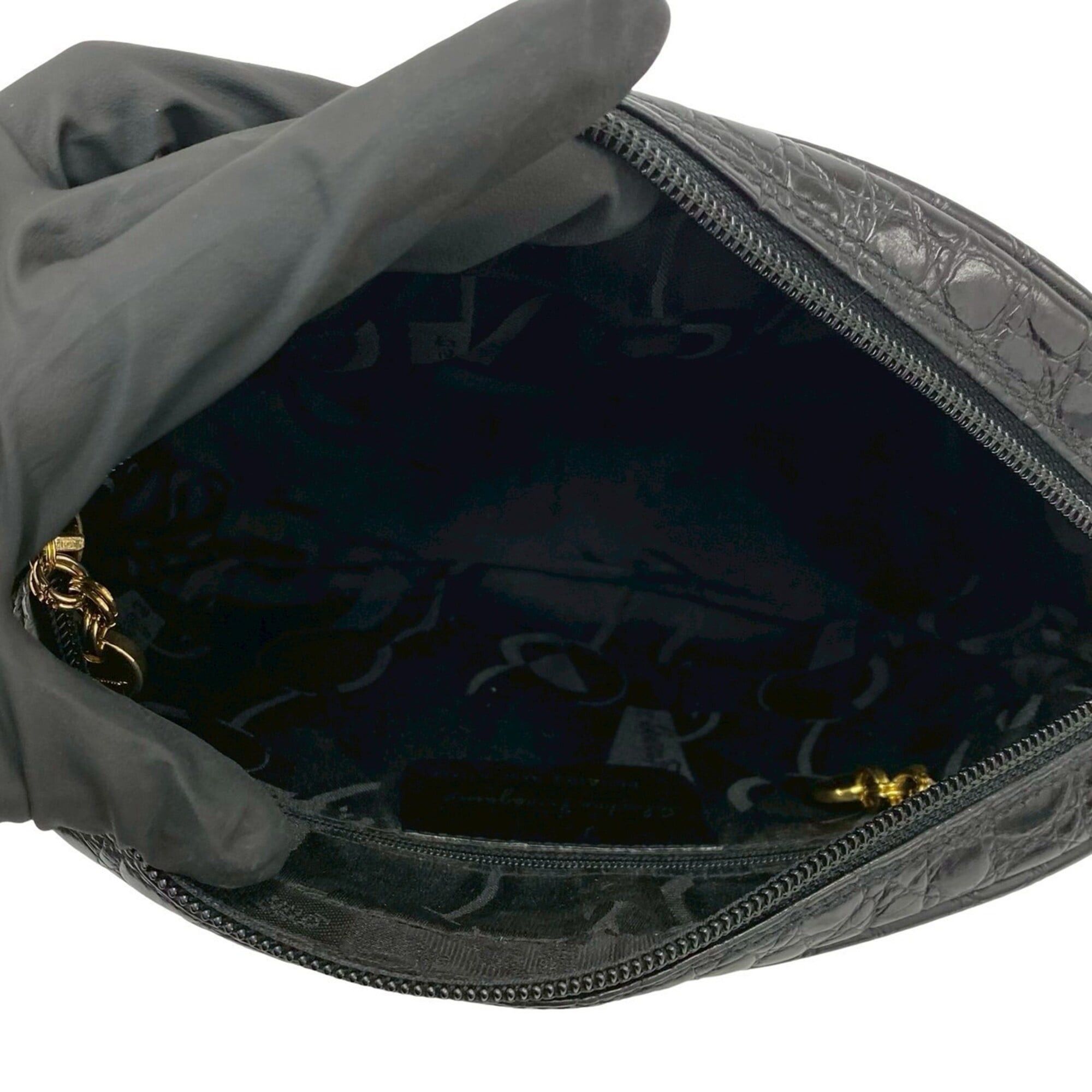 Salvatore Ferragamo Salvatore Ferragamo Vintage Vara Leather Semi-Shoulder Bag with Hardware, Black, 73909 Size ONE SIZE - 9 Thumbnail