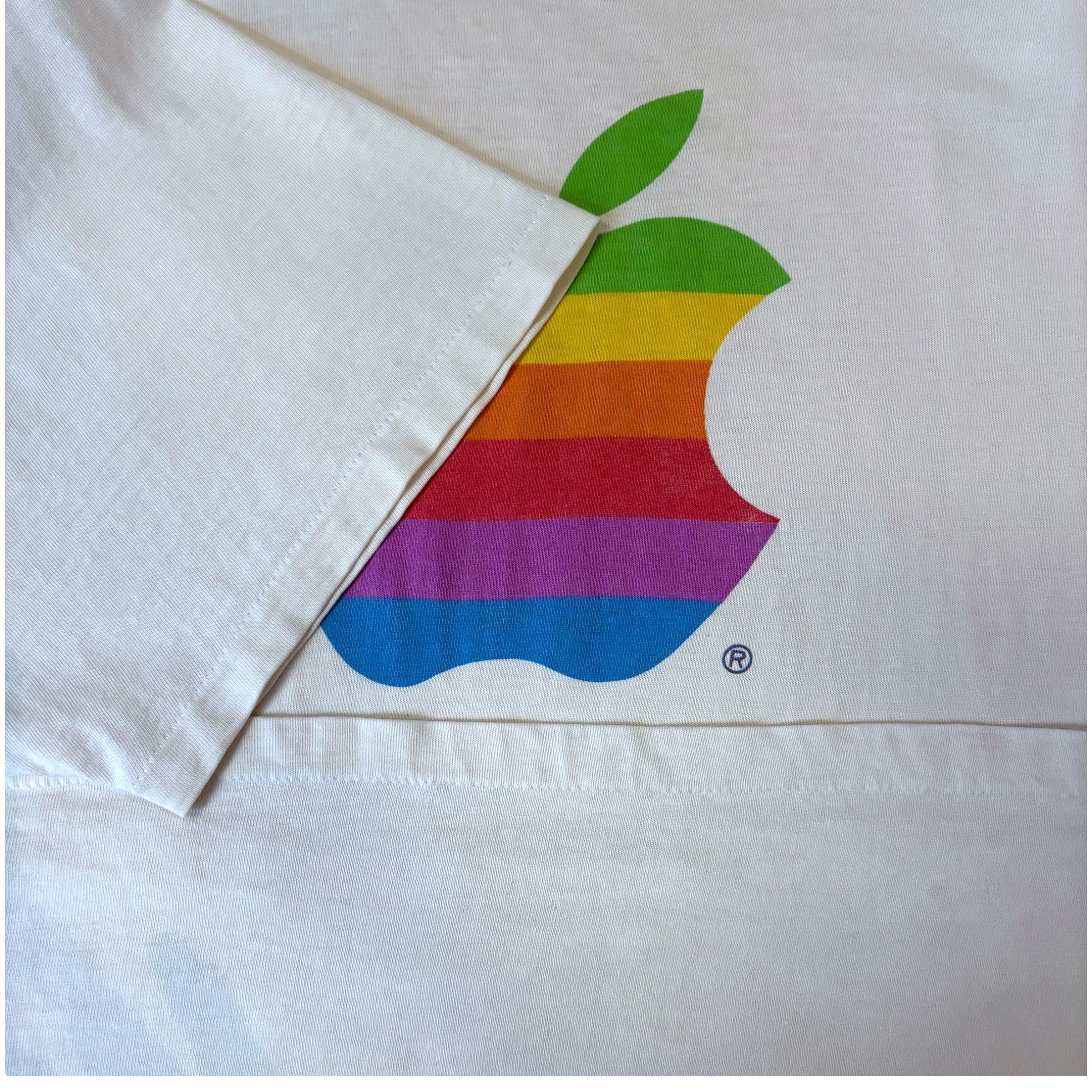 Apple Apple 90s Rainbow Logo The Mac Zone Back Print Tee Size XL Size US XL / EU 56 / 4 - 4 Thumbnail