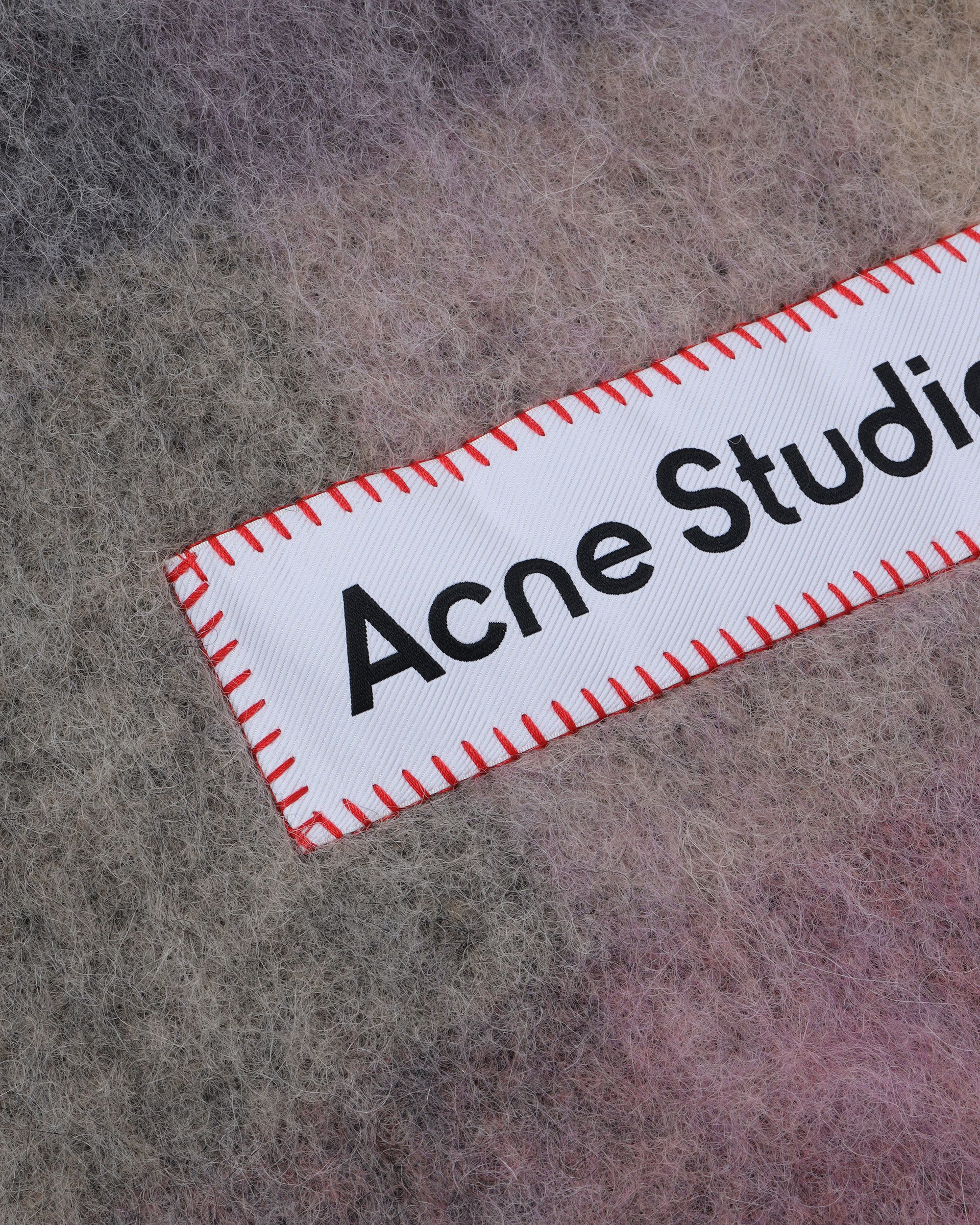 Acne Studios Acne Studios Logo Stitch Plaid Scarf Size ONE SIZE - 3 Thumbnail