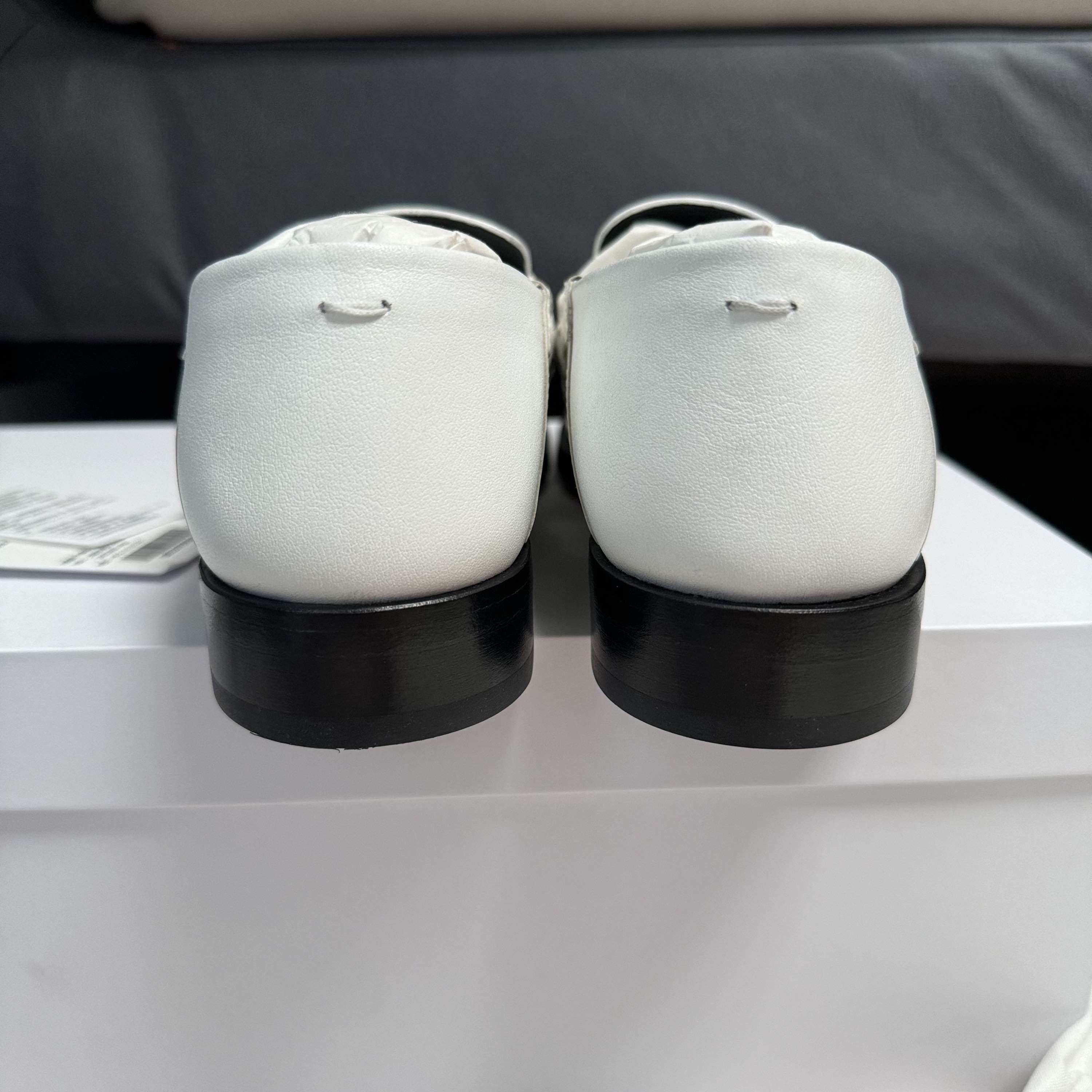 Maison Margiela Maison Margiela White Loafers Size 36.5 Size US 6.5 / IT 36.5 - 3 Thumbnail