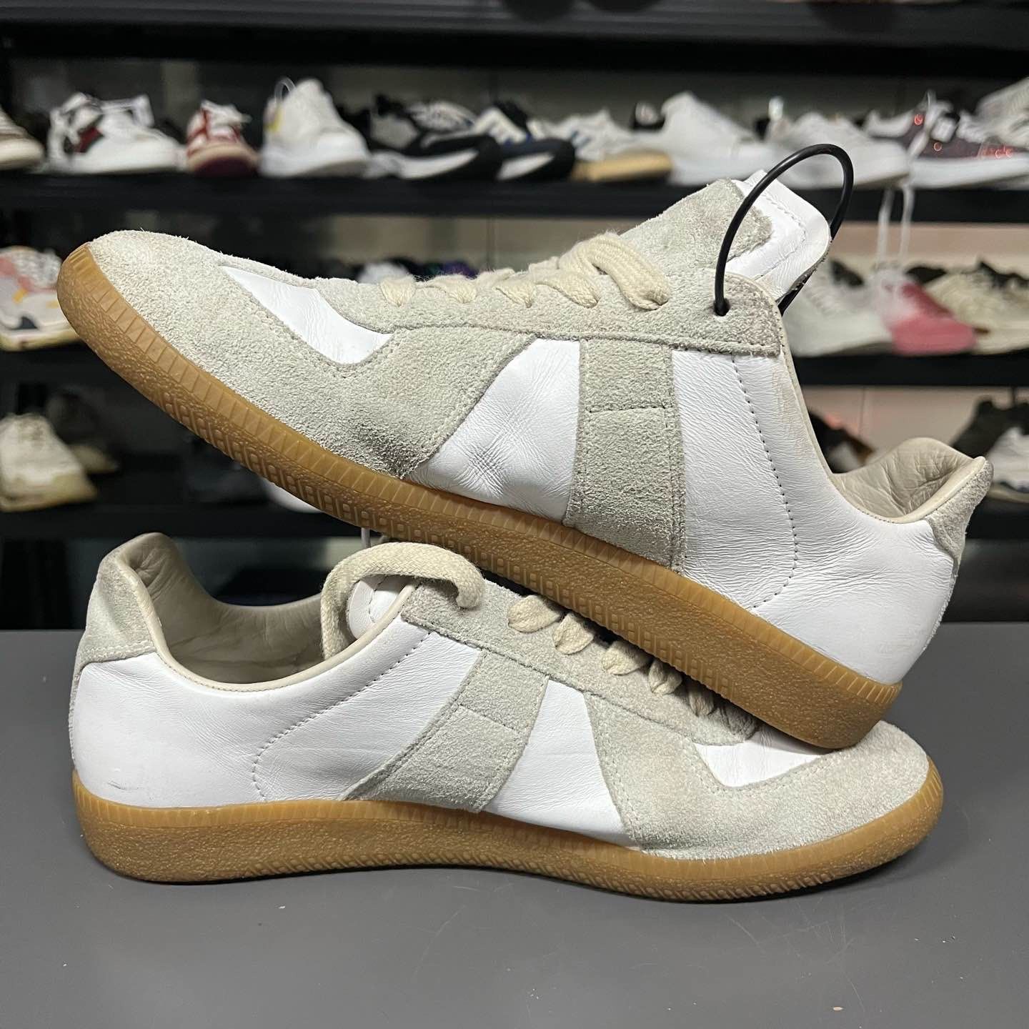 Maison Margiela Maison Margiela Replica Low-Top Sneakers Size 38 Size US 8 / IT 38 - 7 Thumbnail