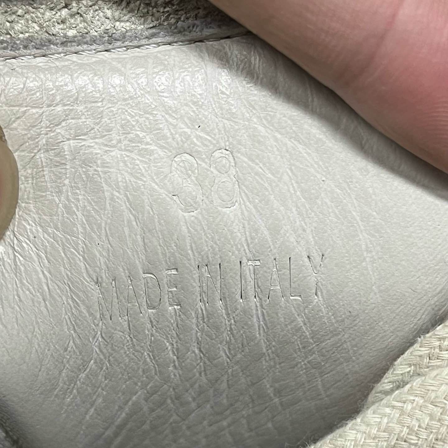 Maison Margiela Maison Margiela Replica Low-Top Sneakers Size 38 Size US 8 / IT 38 - 5 Thumbnail
