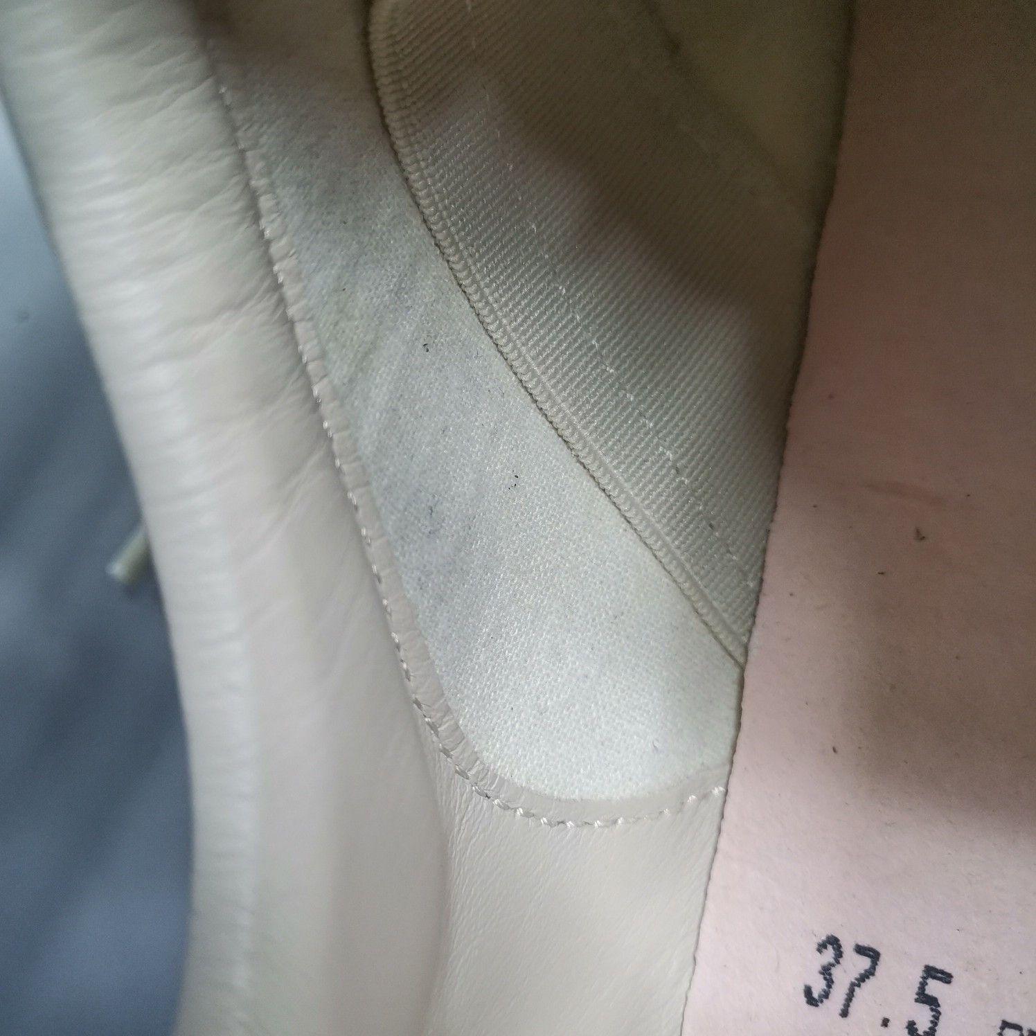 Maison Margiela Maison Margiela Replica Low-Top Sneakers Size 37.5 Size US 7.5 / IT 37.5 - 10 Thumbnail