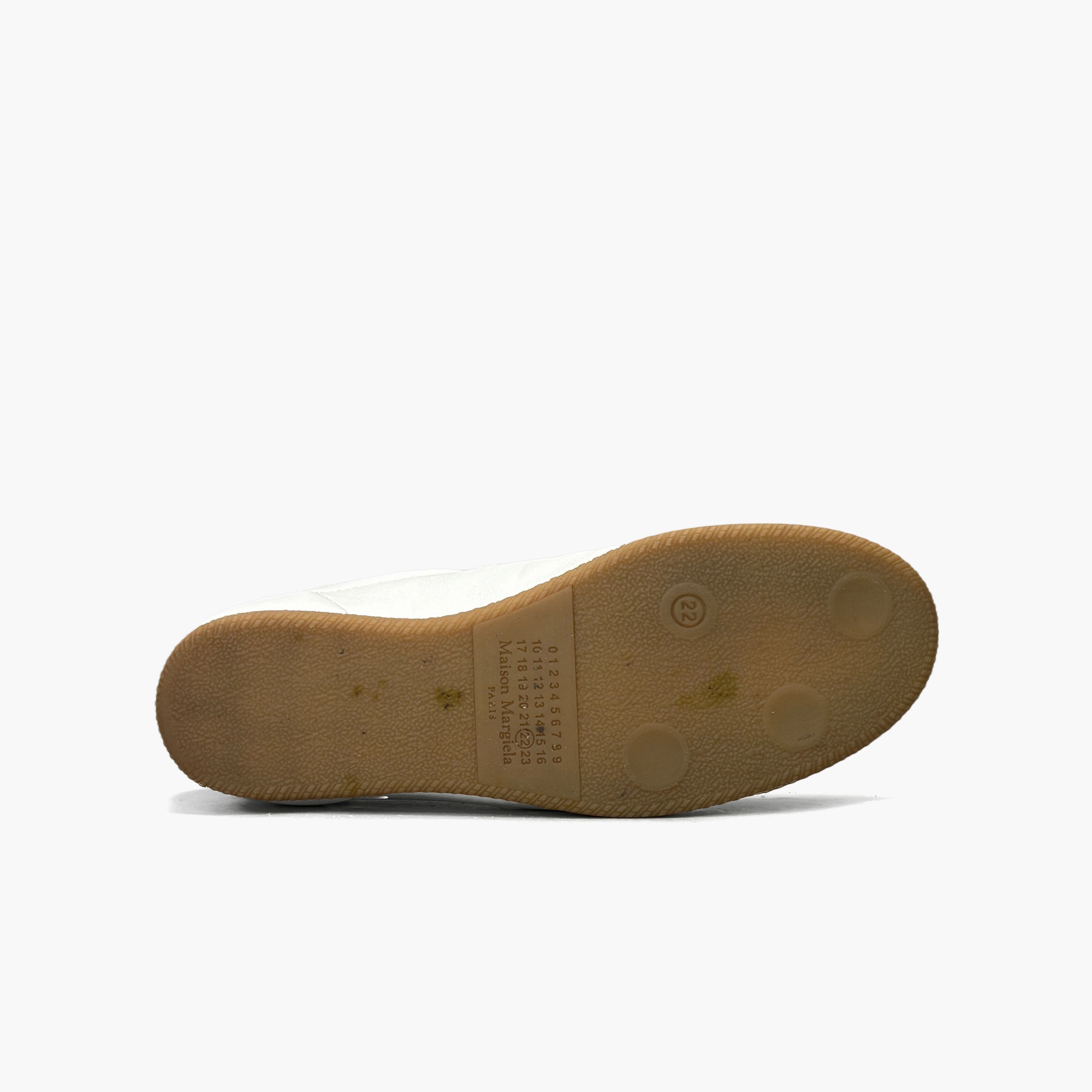 Maison Margiela Maison Margiela Replica Low Top Sneakers Size 37 Size US 7 / IT 37 - 7 Thumbnail