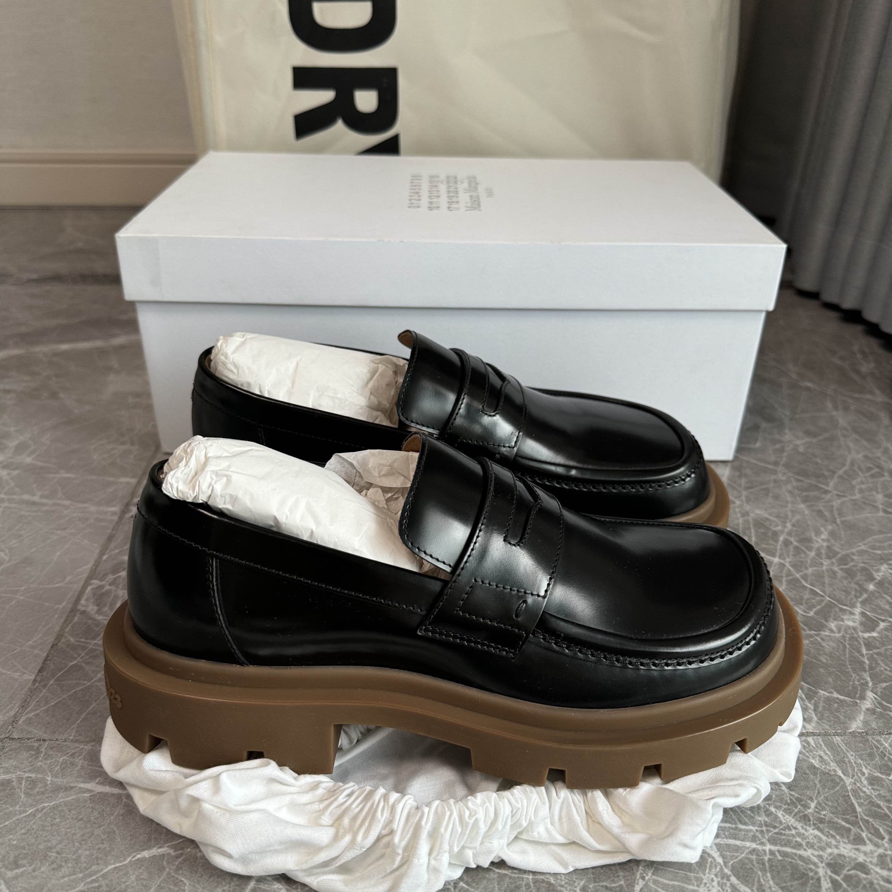 Maison Margiela Maison Margiela Lug Sole Loafers Size 37 Size US 7 / IT 37 - 8 Thumbnail