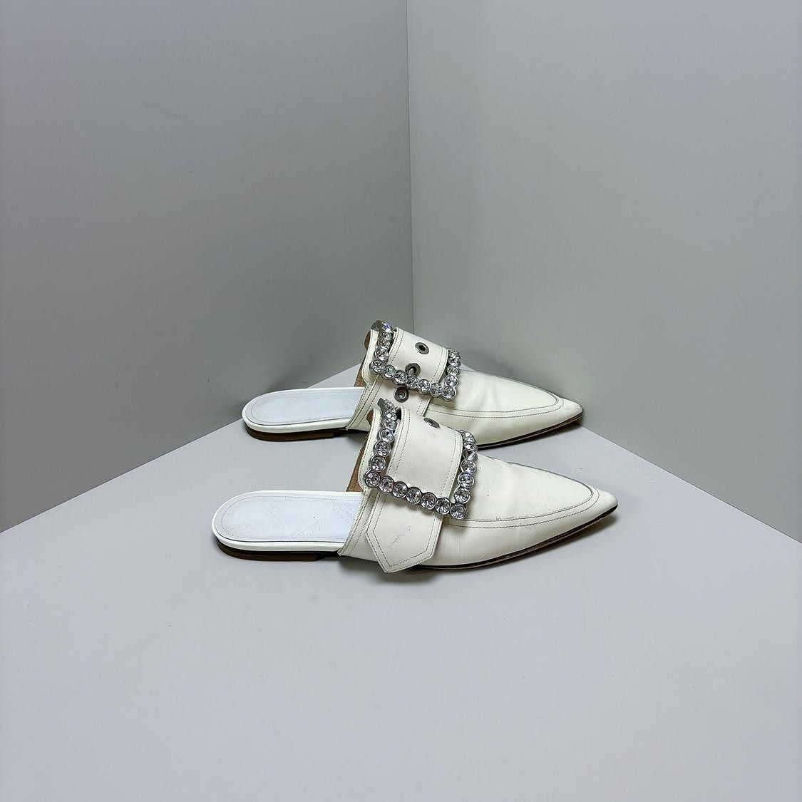 Maison Margiela Maison Margiela White Rhinestone Buckle Mules Size 38 Size US 8 / IT 38 - 7 Thumbnail