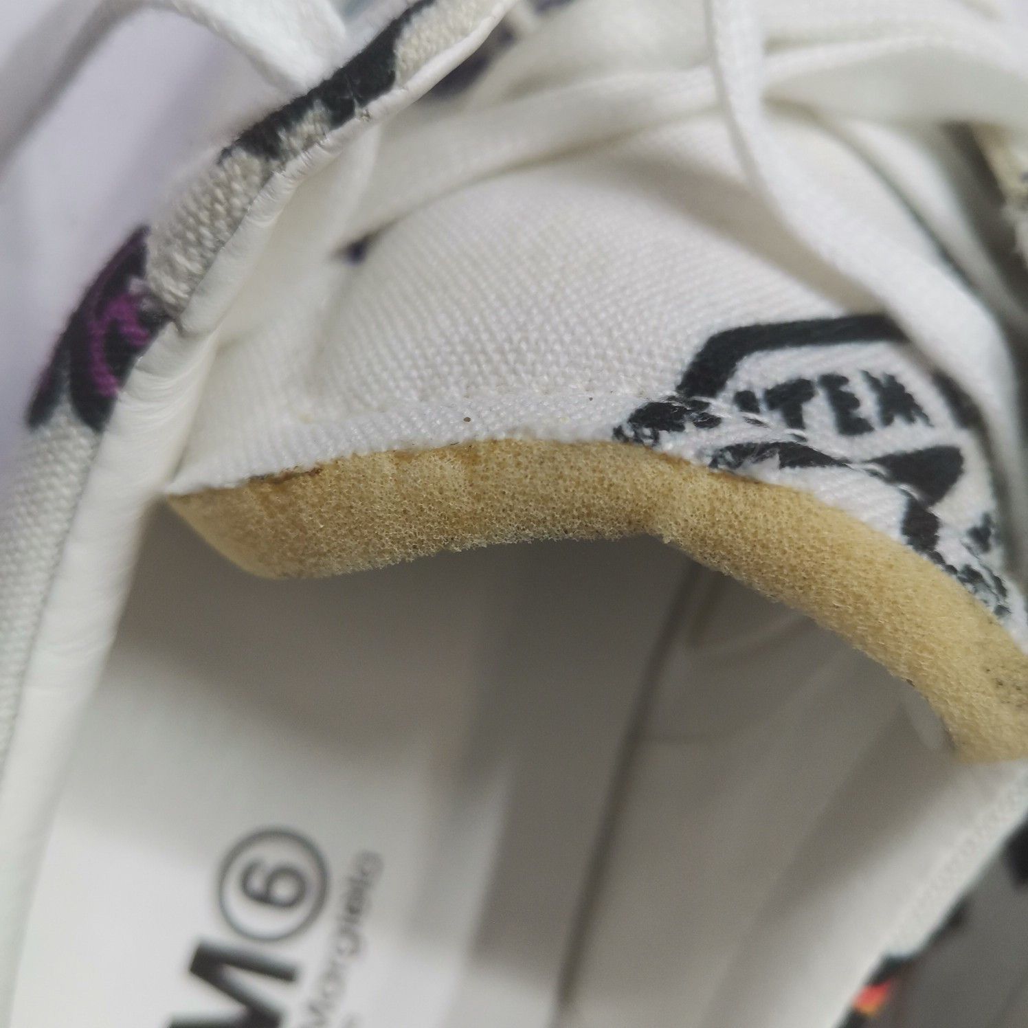 MM6 MM6 Maison Margiela Graffiti Low-Top Sneakers Size 41 Size US 11 / IT 41 - 10 Thumbnail