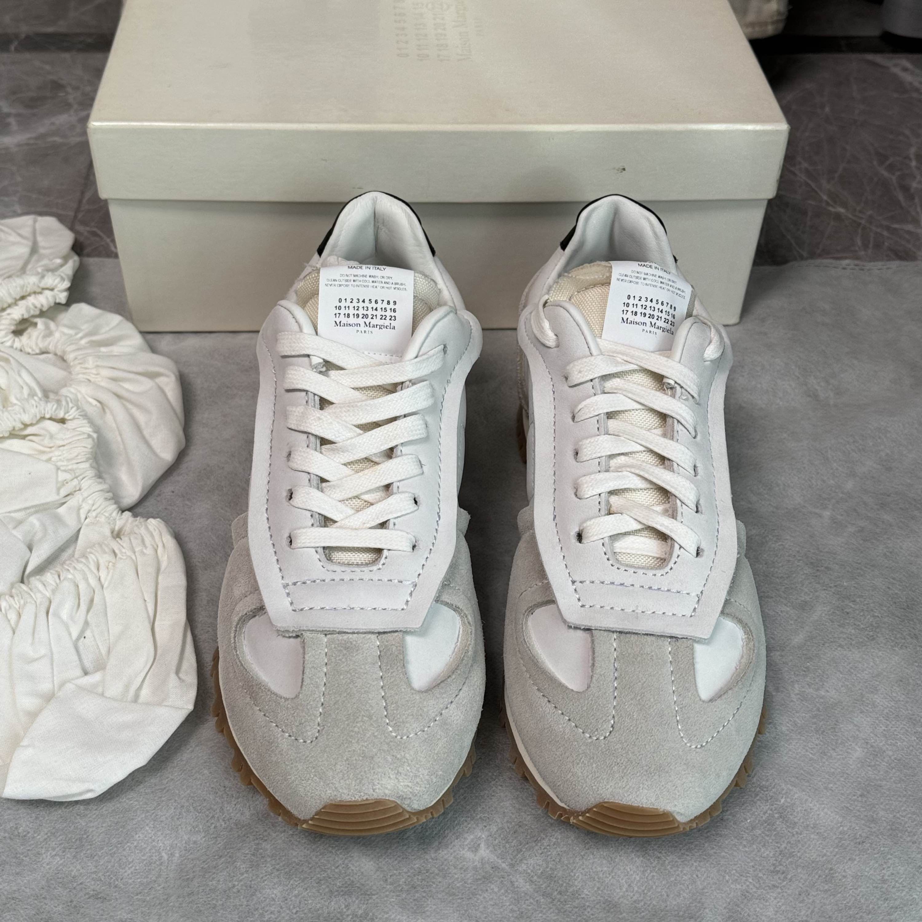 Maison Margiela Maison Margiela Replica Suede Panel Sneakers Size 38 Size US 8 / IT 38 - 2 Thumbnail