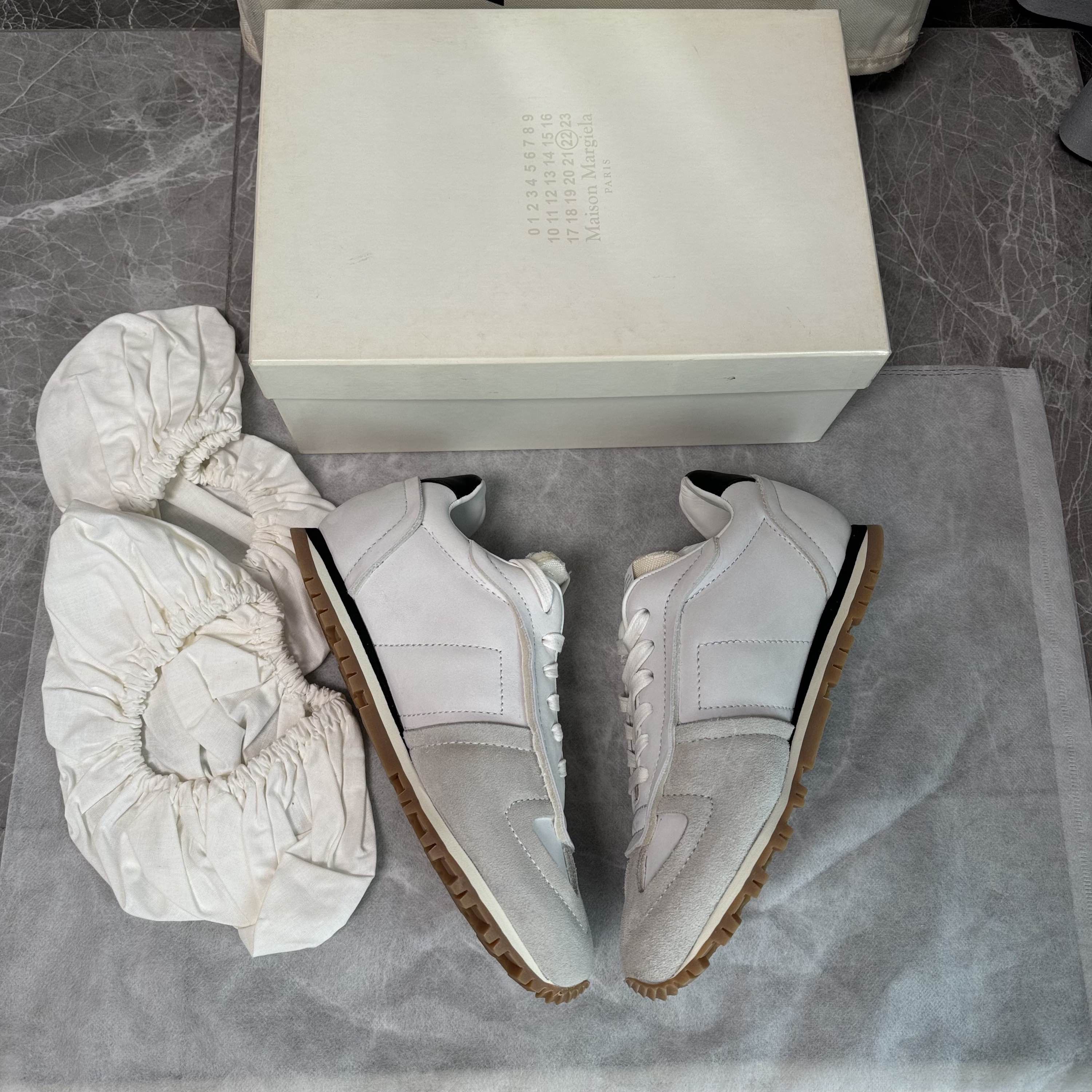Maison Margiela Maison Margiela Replica Suede Panel Sneakers Size 38 Size US 8 / IT 38 - 8 Thumbnail