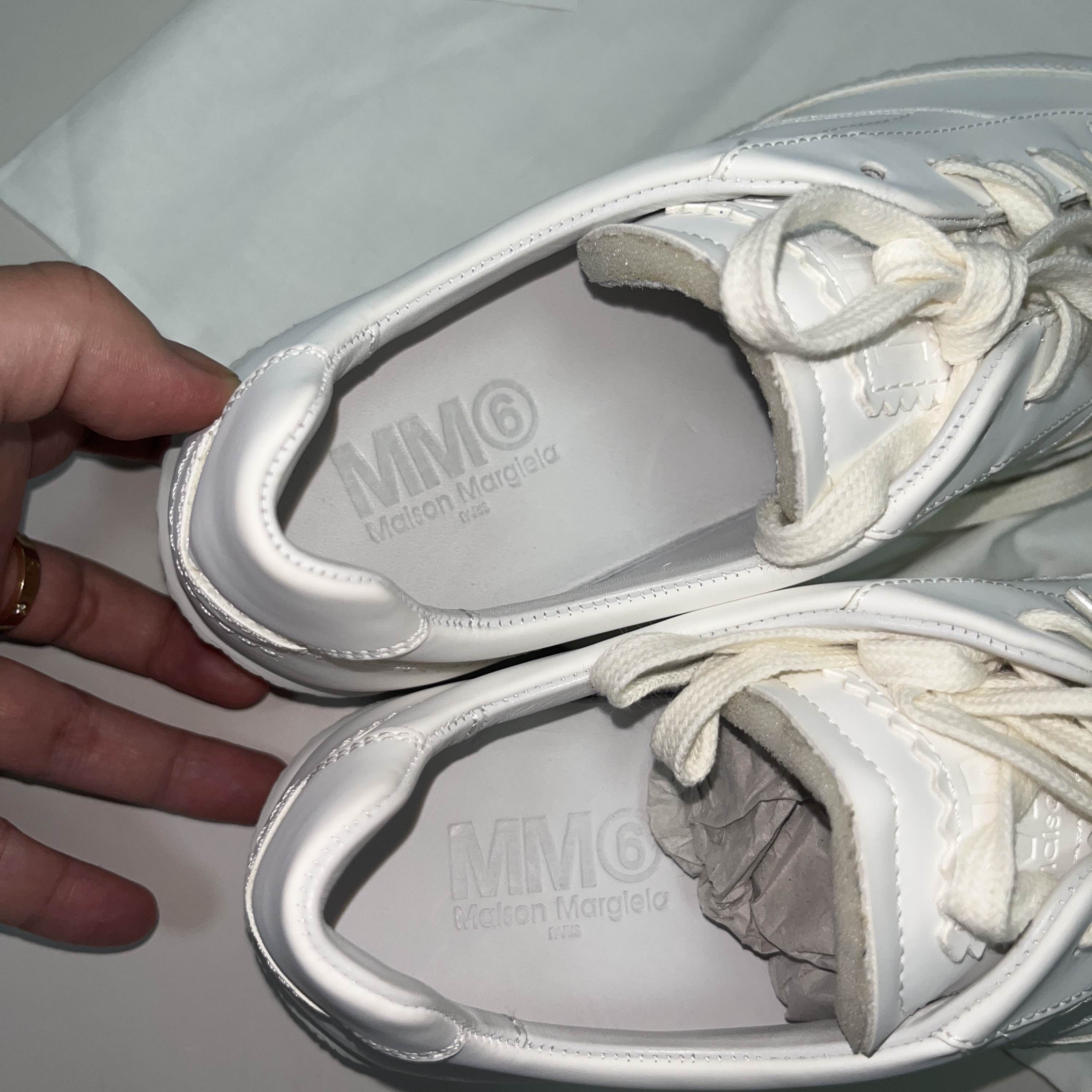 MM6 MM6 Maison Margiela White Low-Top Sneakers Size 37 Size US 7 / IT 37 - 11 Thumbnail