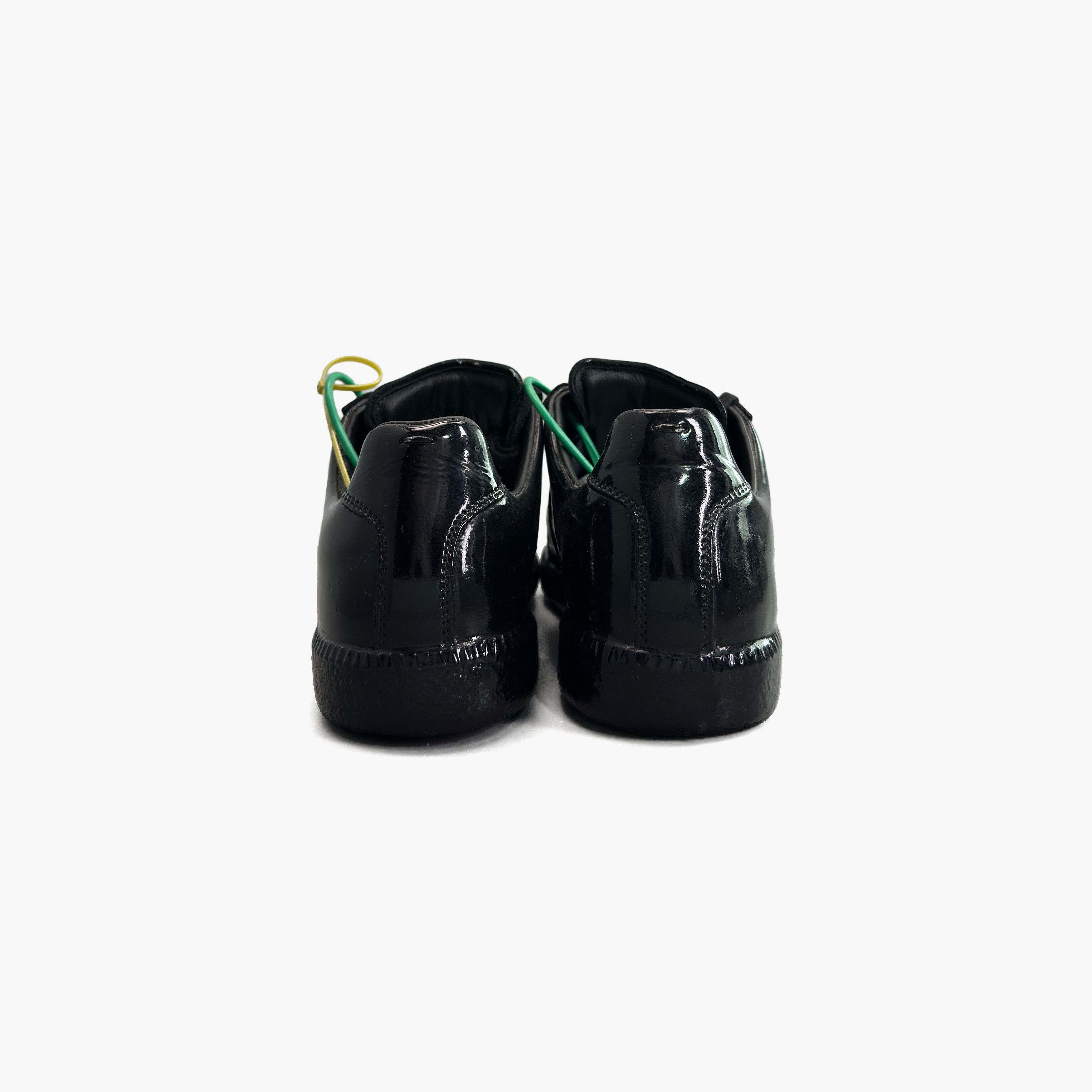 Maison Margiela Maison Margiela Replica Patent Low-Top Sneakers Size 35 Size US 5 / IT 35 - 6 Thumbnail
