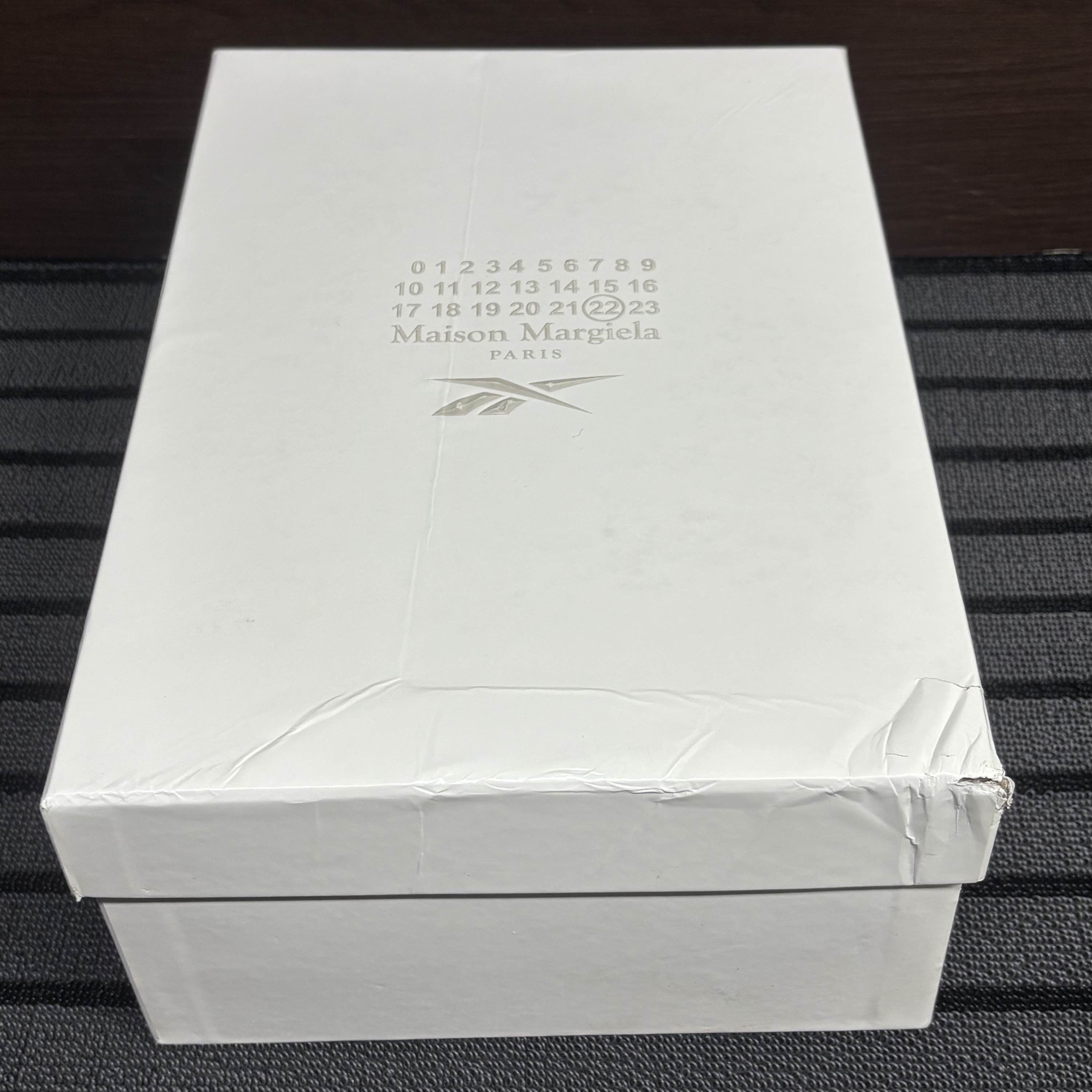 Maison Margiela × Reebok Maison Margiela x Reebok Club C Trompe L'Oeil US 7.5 Size US 7 / EU 40 - 6 Thumbnail