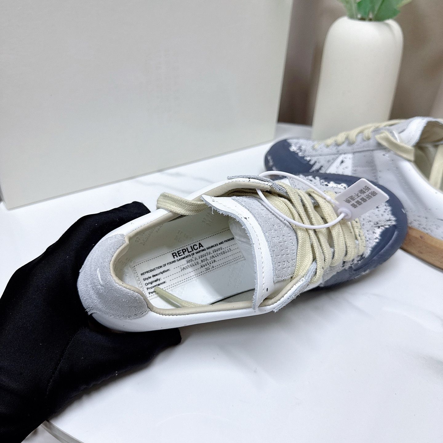 Maison Margiela Maison Margiela Paint Splatter Replica Sneakers Size 36 Size US 6 / IT 36 - 12 Thumbnail