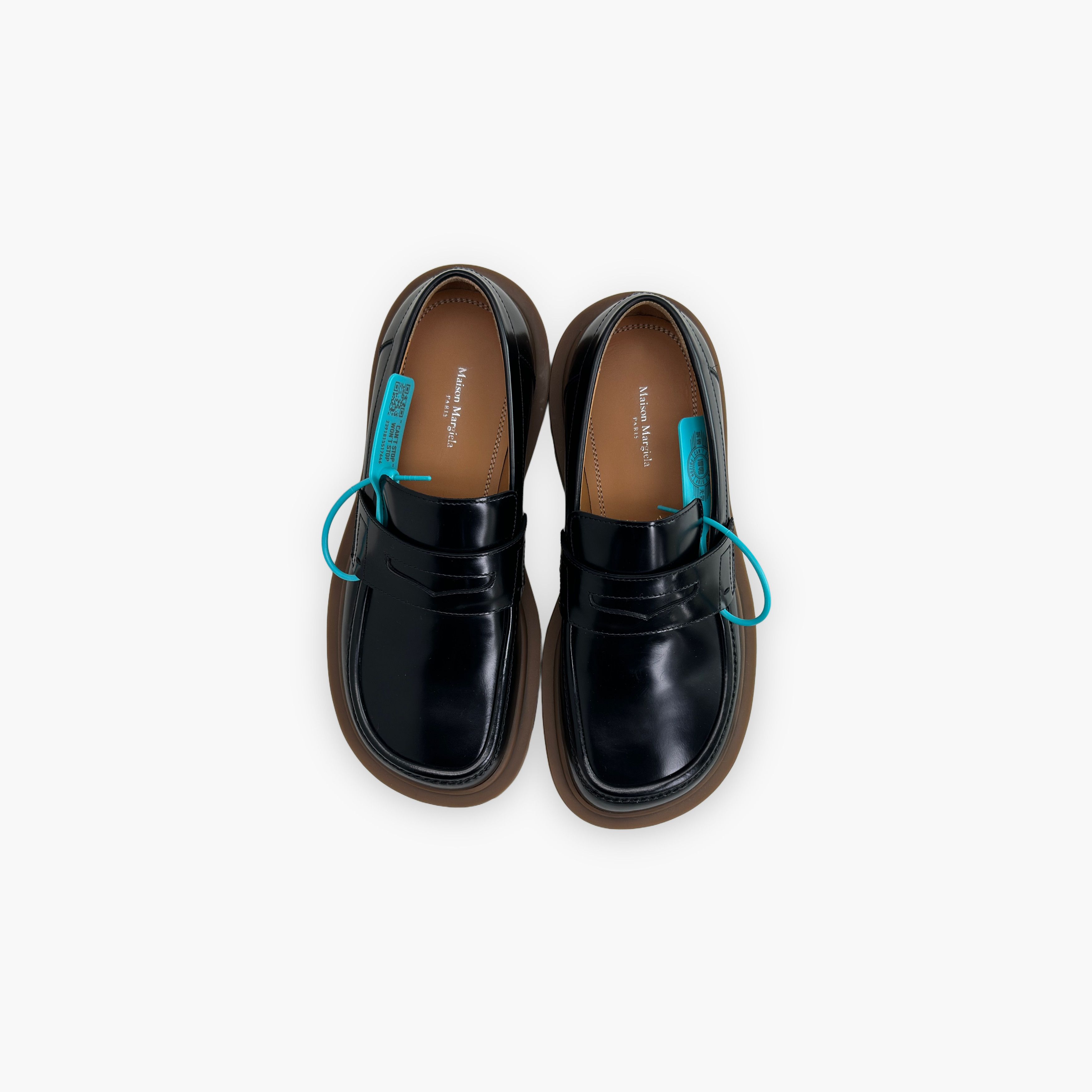 Maison Margiela Maison Margiela Black Chunky Loafers Size 39 Size US 9 / IT 39 - 9 Thumbnail