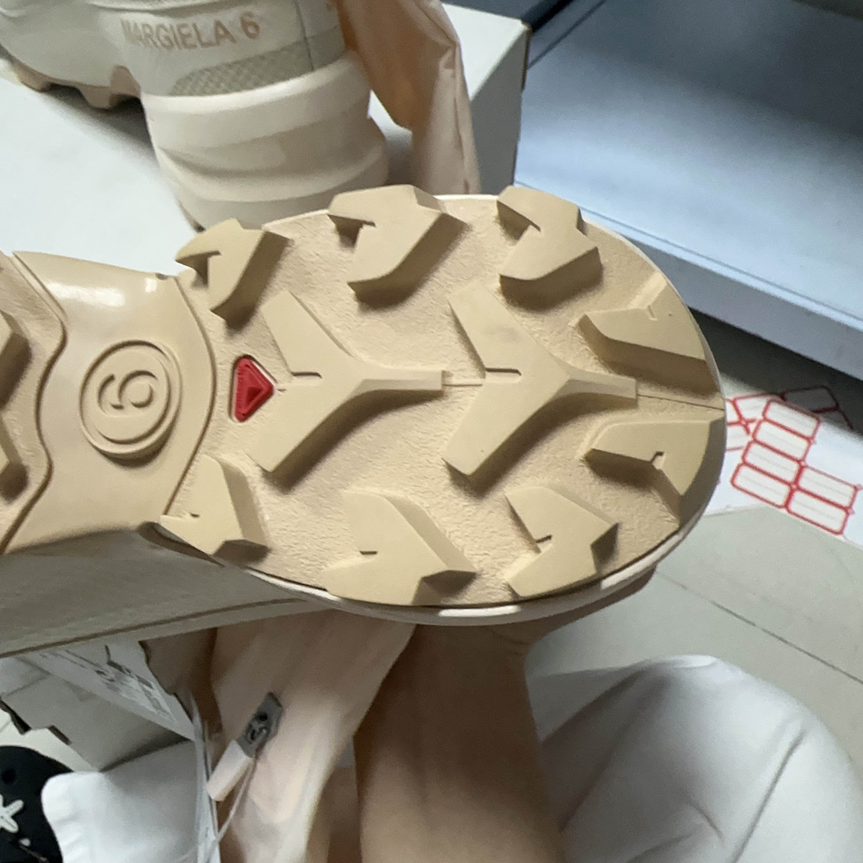 MM6 × Salomon MM6 Maison Margiela x Salomon Crosswader Boots Size 38 Size US 8 / IT 38 - 15 Thumbnail