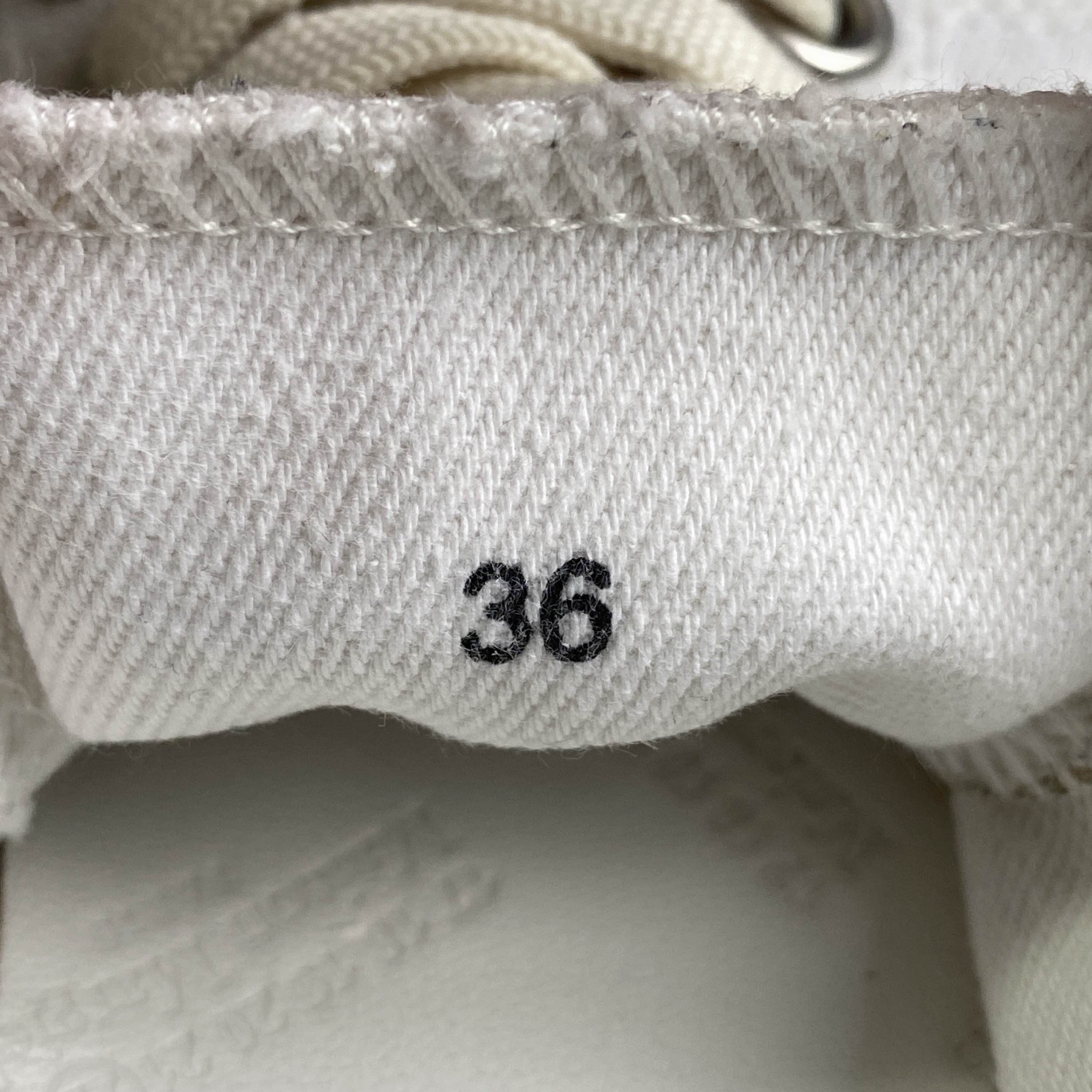 Maison Margiela Maison Margiela White Tabi Low-Top Sneakers Size 36 Size US 6 / IT 36 - 5 Thumbnail