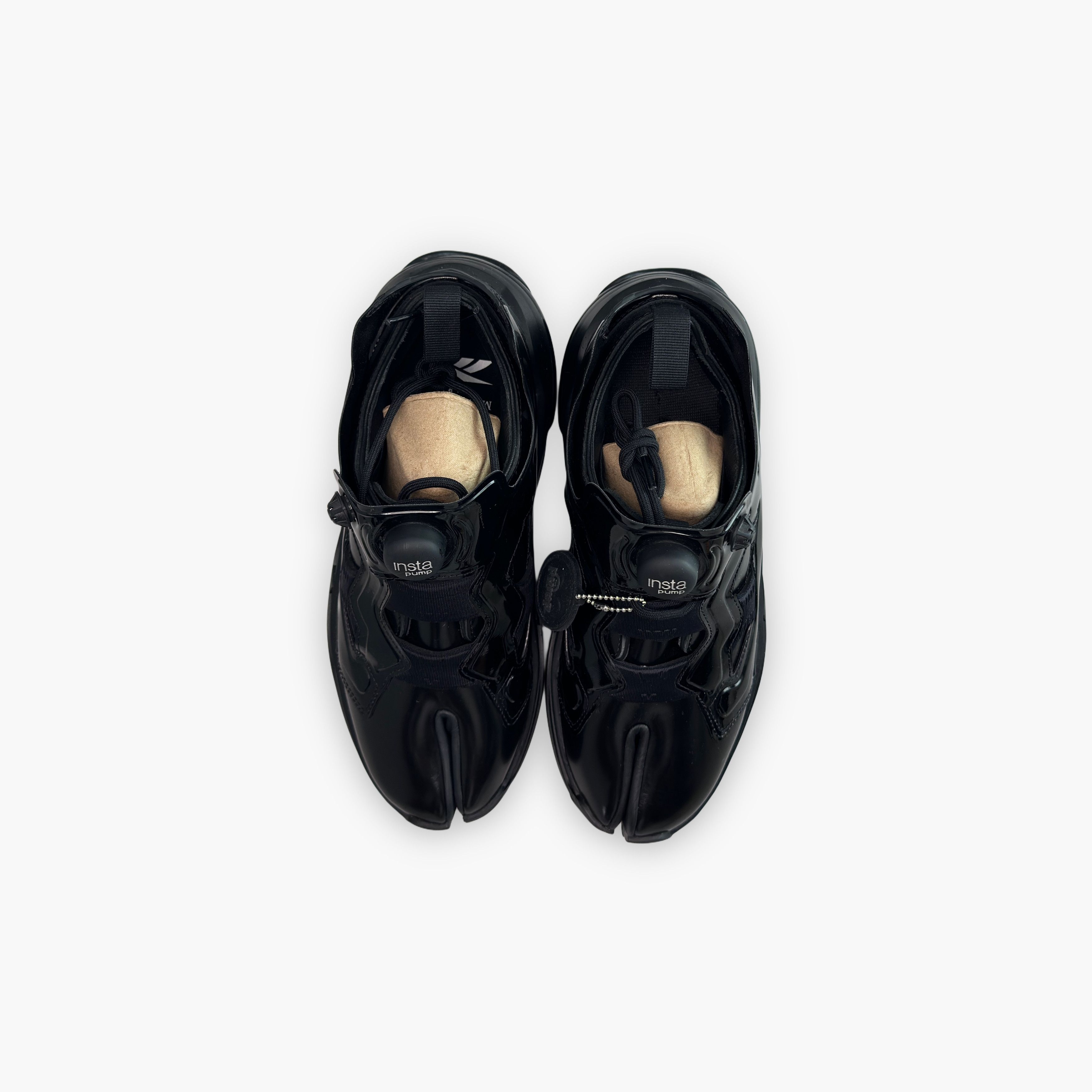 Maison Margiela × Reebok Maison Margiela x Reebok Tabi Pump Sneakers Size 7 Size US 7 / EU 40 - 9 Thumbnail