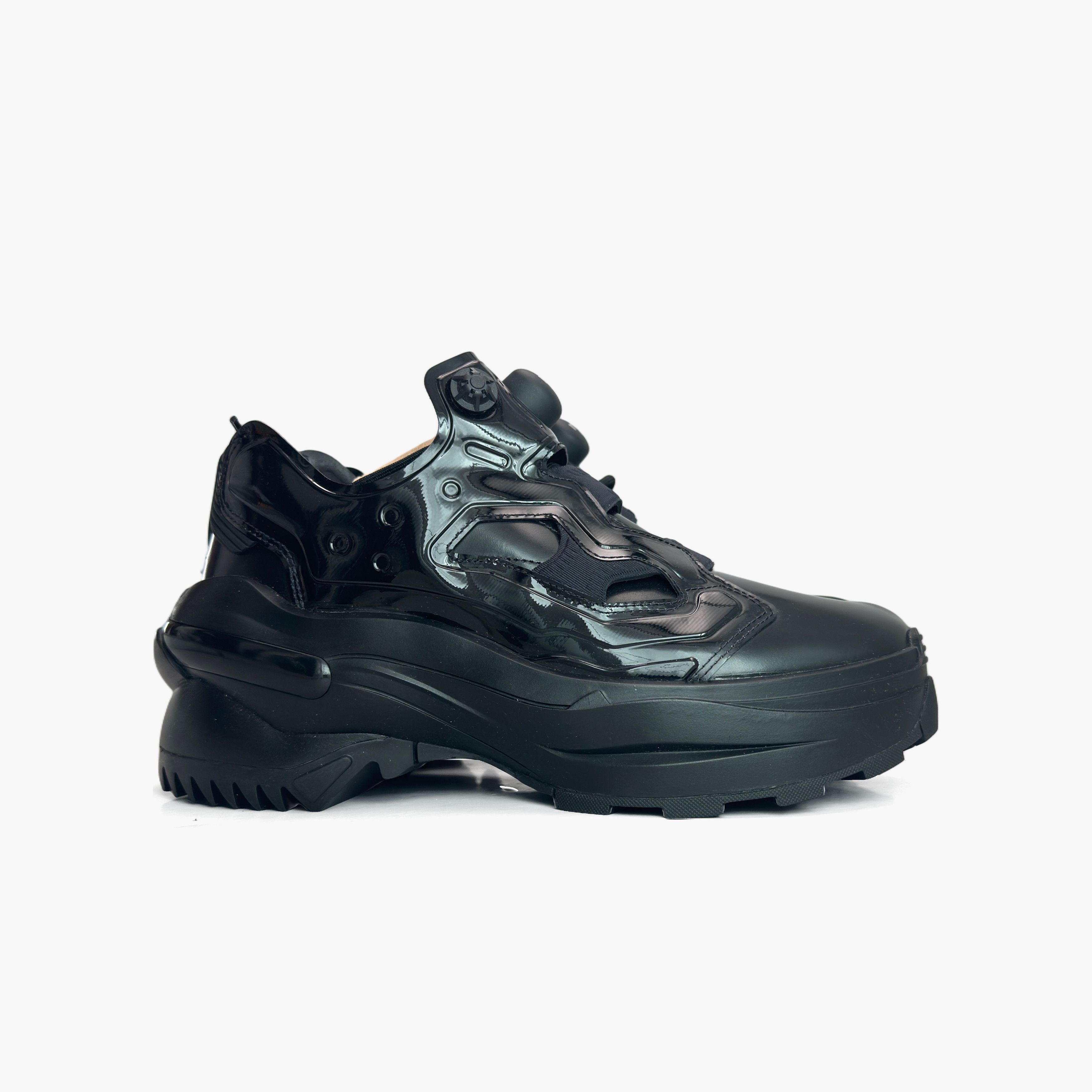 Maison Margiela × Reebok Maison Margiela x Reebok Tabi Pump Sneakers Size 7 Size US 7 / EU 40 - 4 Thumbnail