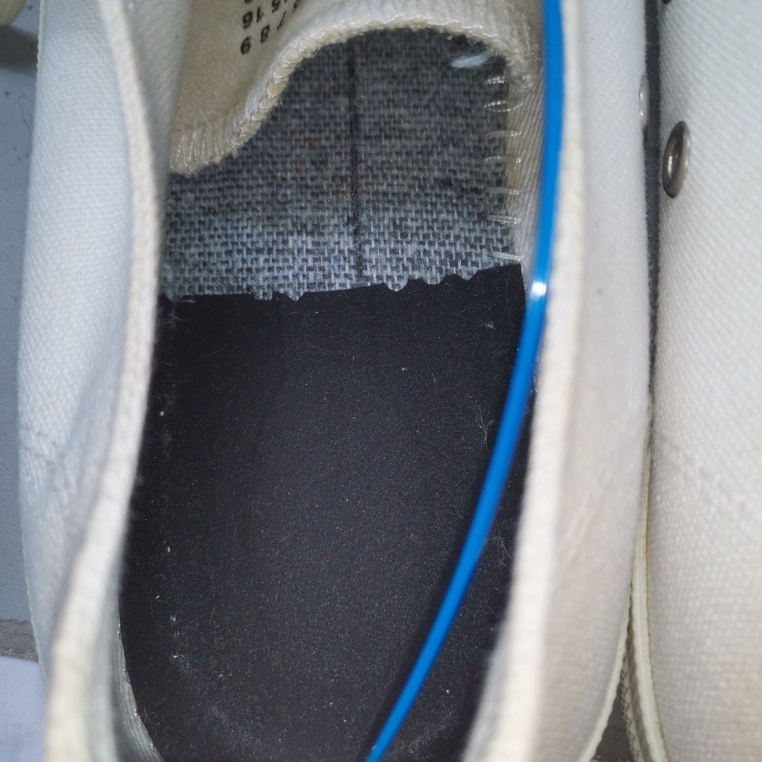 Maison Margiela Maison Margiela Tabi Low-Top Sneakers Size 37 Size US 7 / IT 37 - 10 Thumbnail