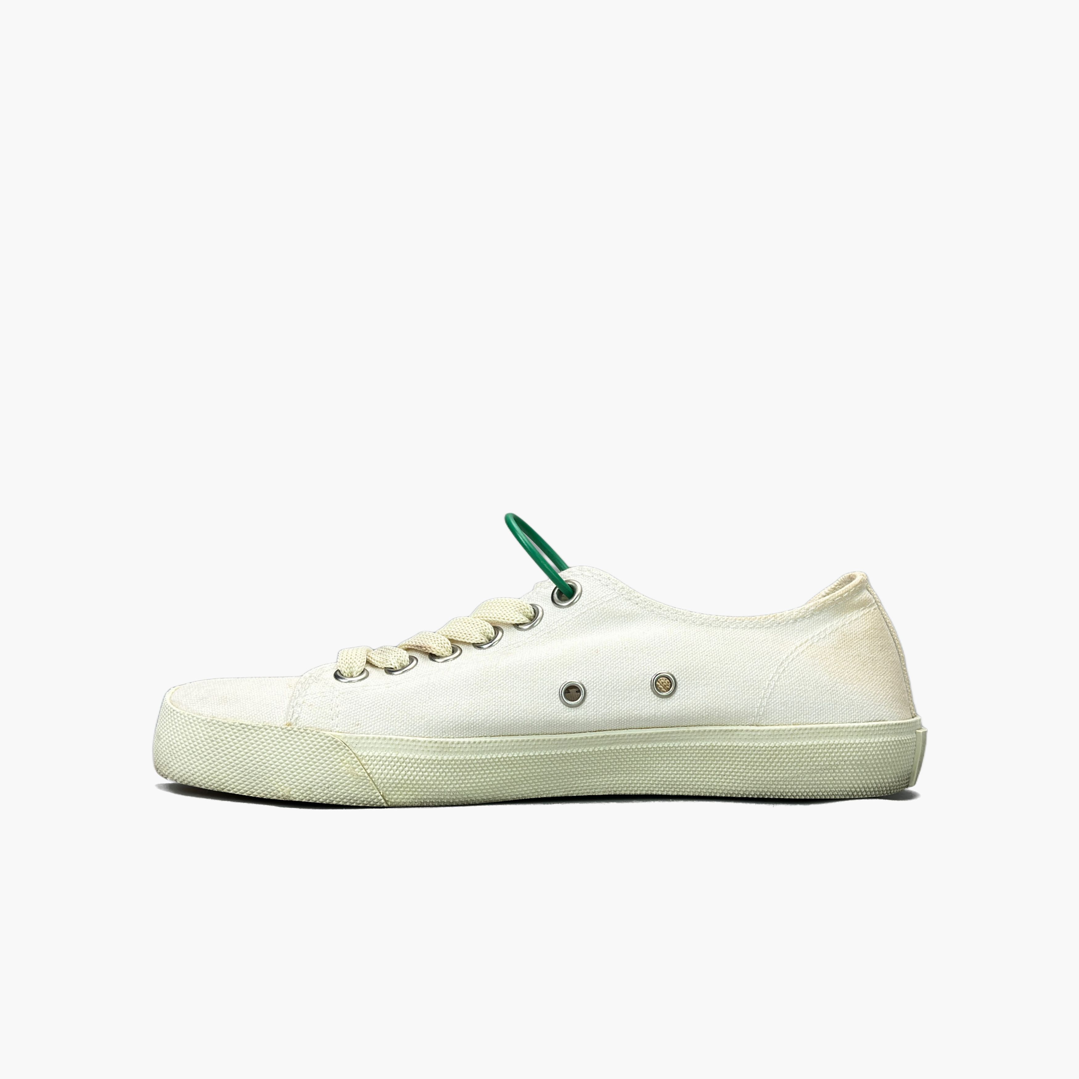 Maison Margiela Maison Margiela Tabi Low-Top Sneakers Size 37 Size US 7 / IT 37 - 3 Thumbnail