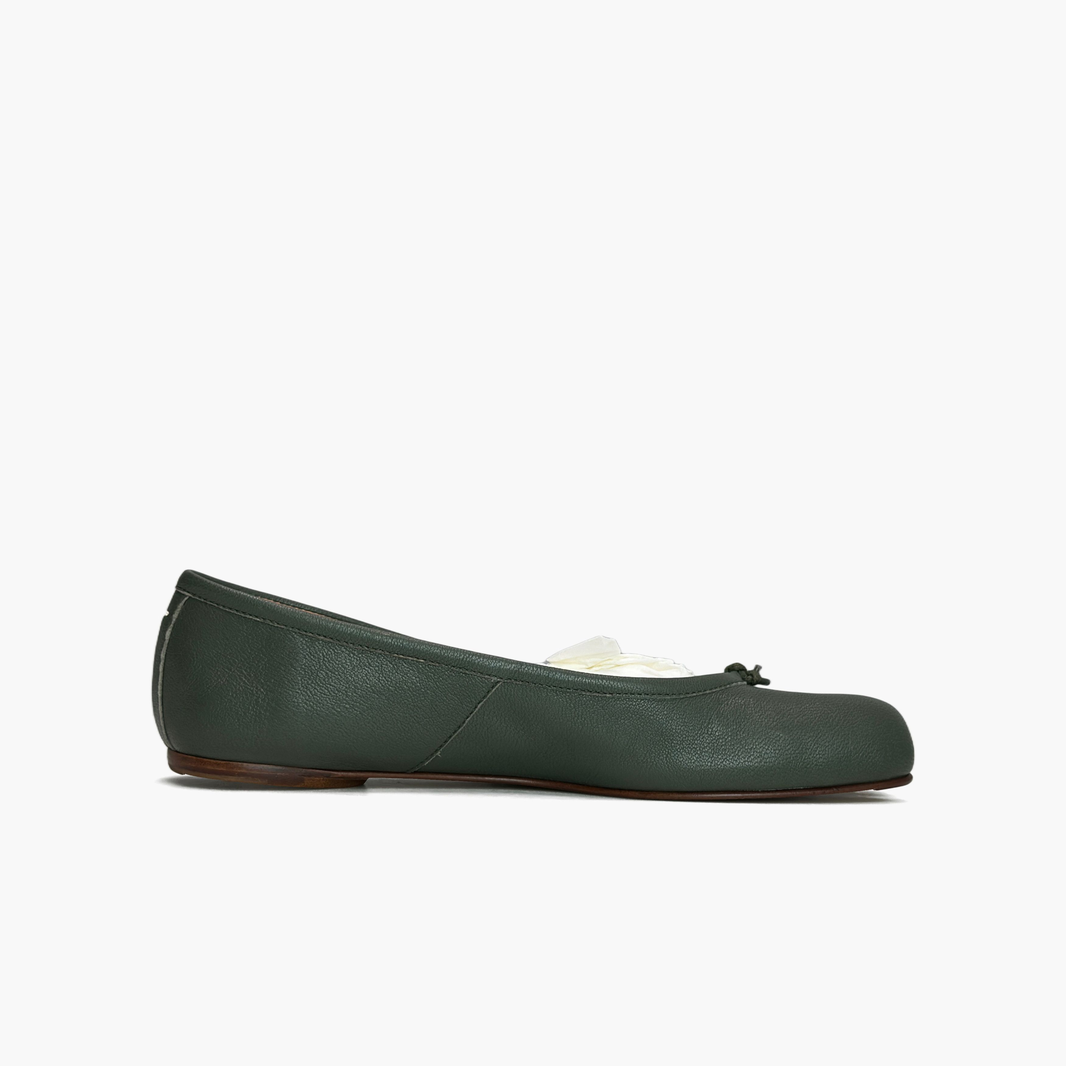 Maison Margiela Maison Margiela Green Leather Tabi Ballet Flats Size 37 Size US 7 / IT 37 - 2 Thumbnail