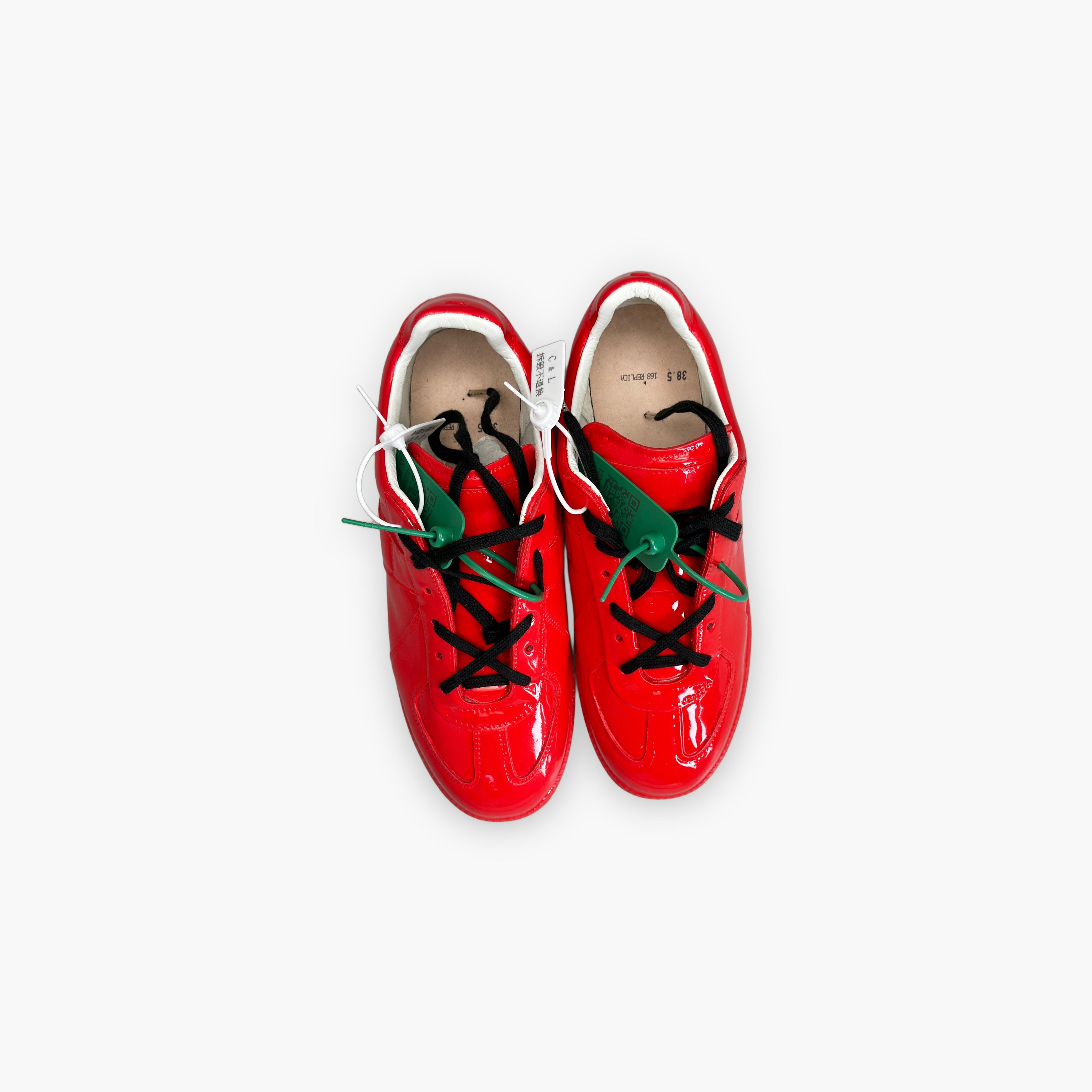 Maison Margiela Maison Margiela Replica Patent Leather Sneakers Size 38.5 Size US 8.5 / IT 38.5 - 9 Thumbnail
