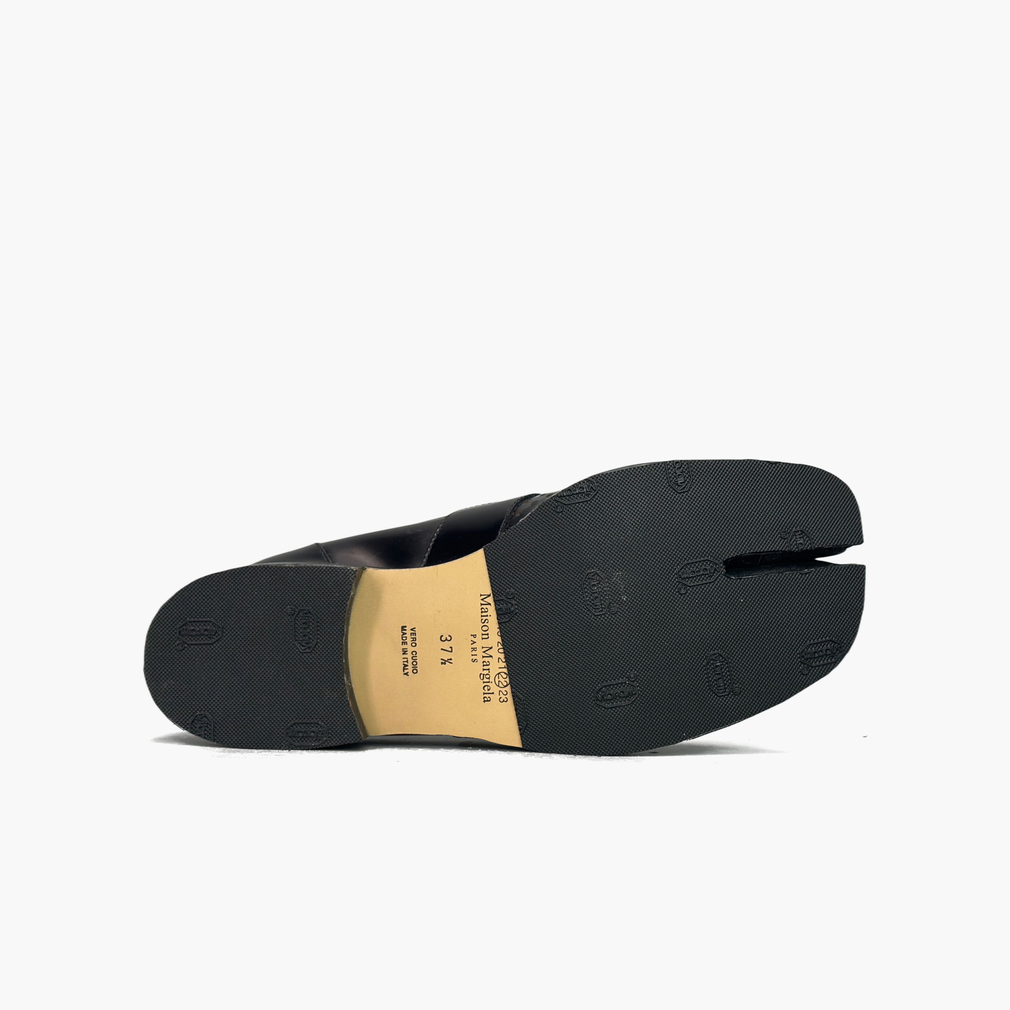 Maison Margiela Maison Margiela Perforated Tabi Loafers Size 37.5 Size US 7.5 / IT 37.5 - 7 Thumbnail