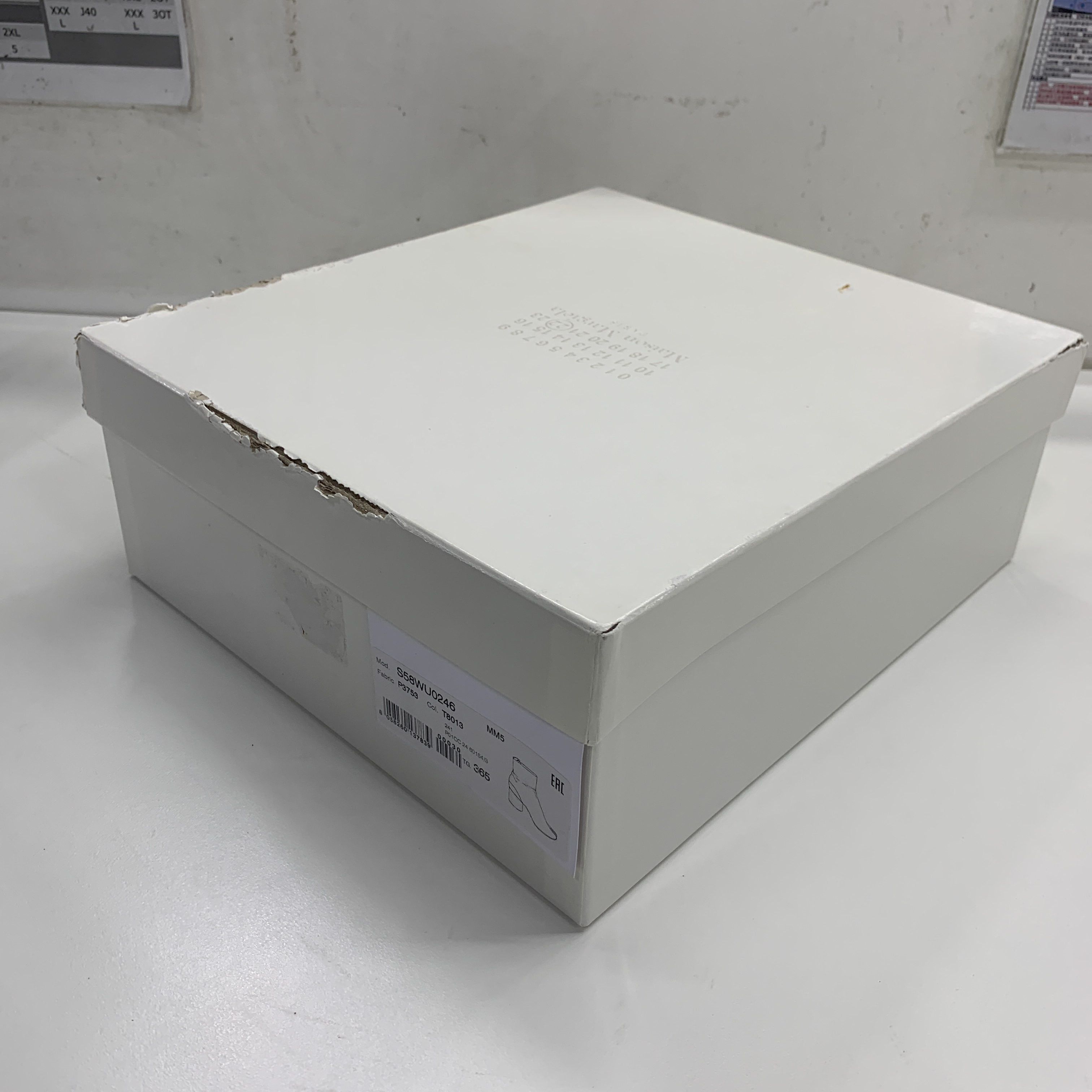 Maison Margiela Maison Margiela Black Tabi Boots Size 39 Size US 9 / IT 39 - 11 Thumbnail