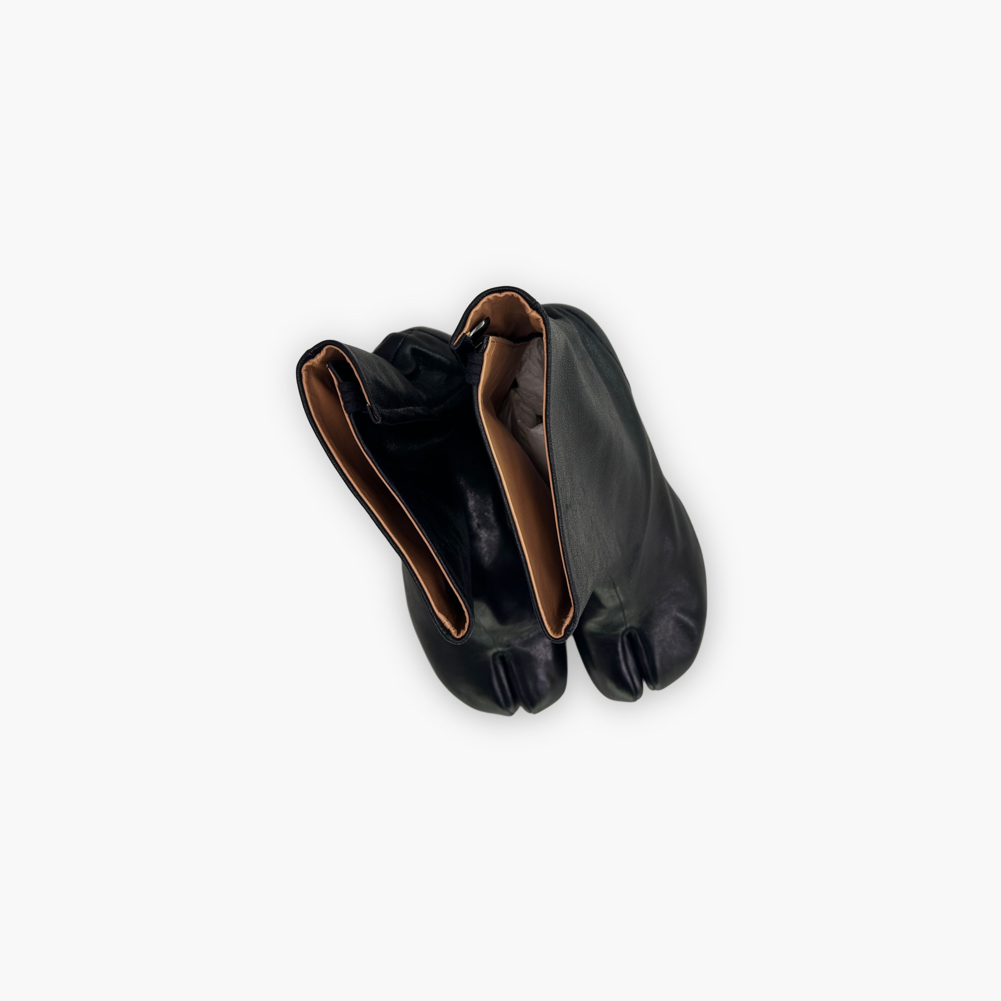 Maison Margiela Maison Margiela Black Tabi Boots Size 39 Size US 9 / IT 39 - 9 Thumbnail