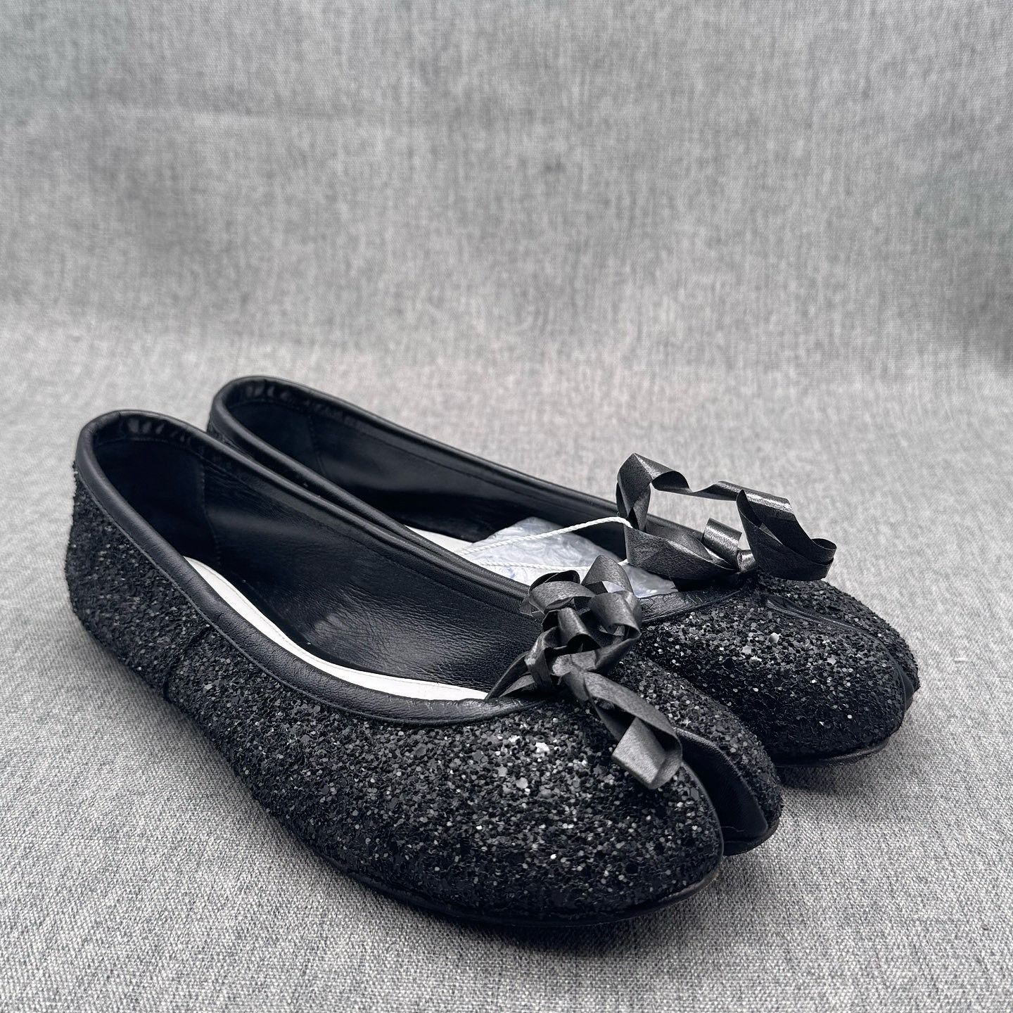 Maison Margiela Maison Margiela Black Glitter Tabi Flats Size 36 Size US 6 / IT 36 - 6 Thumbnail