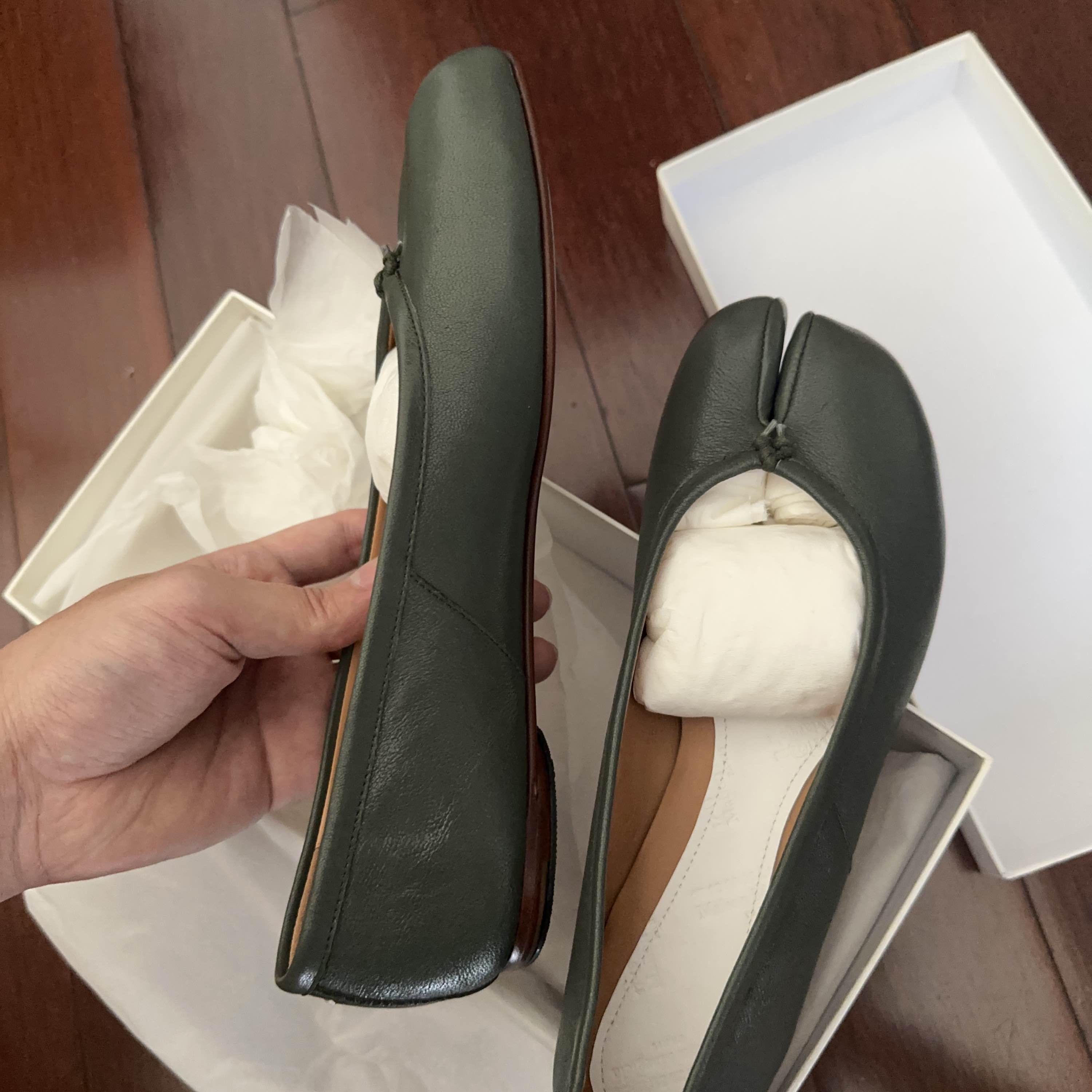 Maison Margiela Maison Margiela Green Tabi Flats Size 36.5 Size US 6.5 / IT 36.5 - 8 Thumbnail