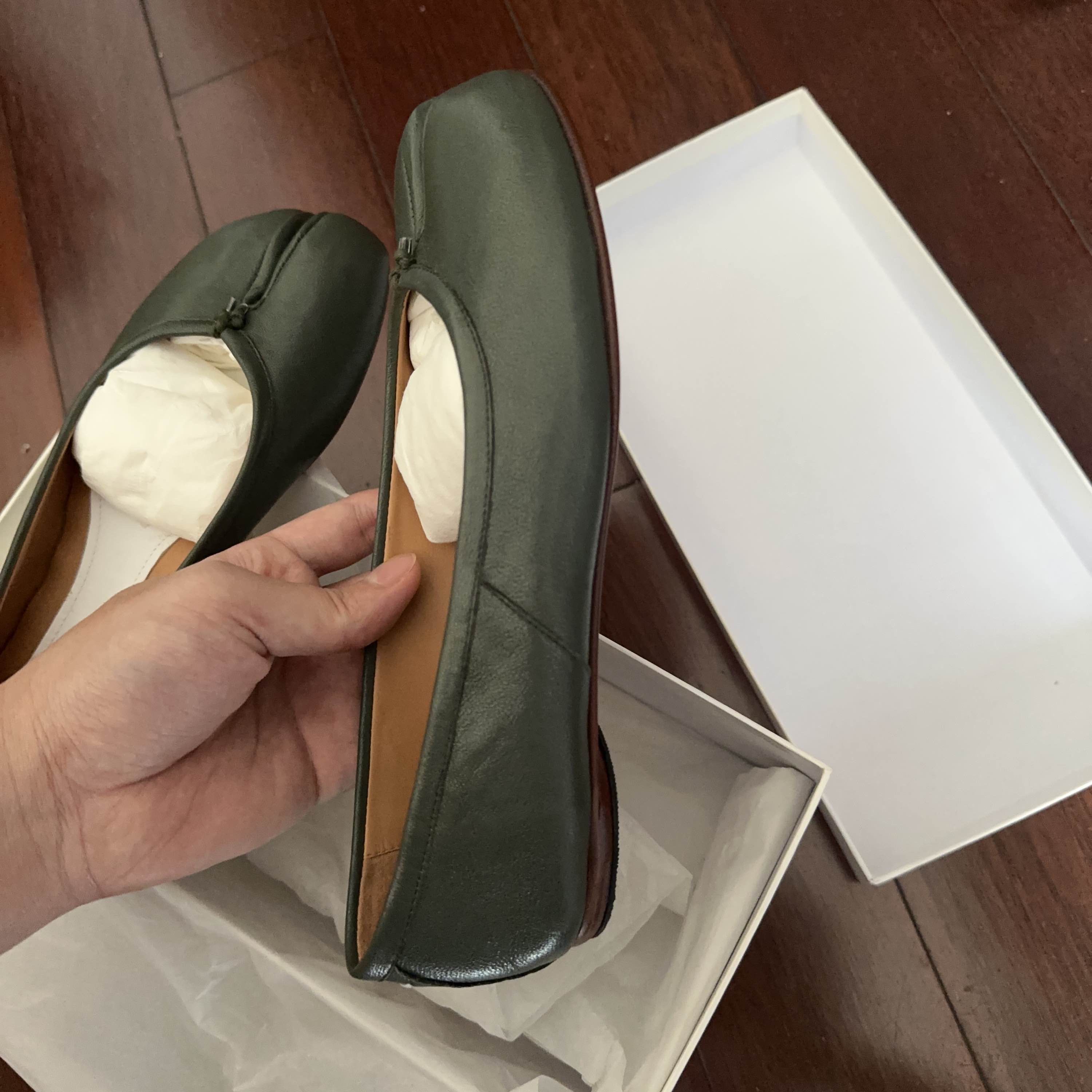 Maison Margiela Maison Margiela Green Tabi Flats Size 36.5 Size US 6.5 / IT 36.5 - 9 Thumbnail