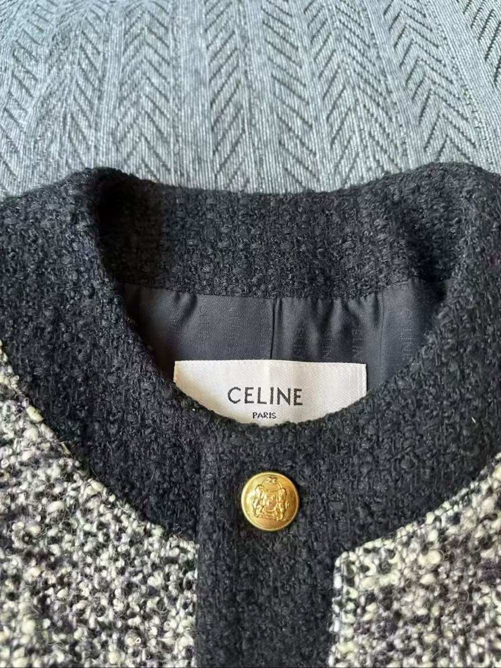 Celine Celine FW21 Bouclé Tweed Button Jacket Size 34 Size XS / US 0-2 / IT 36-38 - 3 Thumbnail
