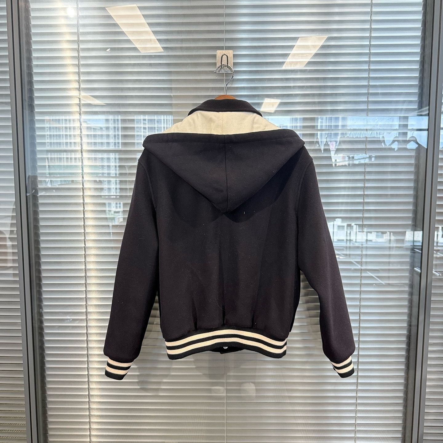 Celine CELINE Letter C Cashmere Jacket Size 36 Size XS / US 0-2 / IT 36-38 - 2 Thumbnail