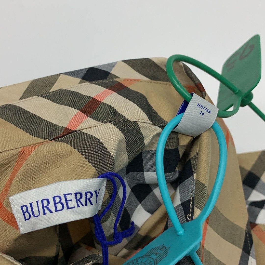 Burberry Burberry Check Long Sleeve Button Up Shirt Size 34 Size XXS / US 00 / IT 34 - 2 Thumbnail