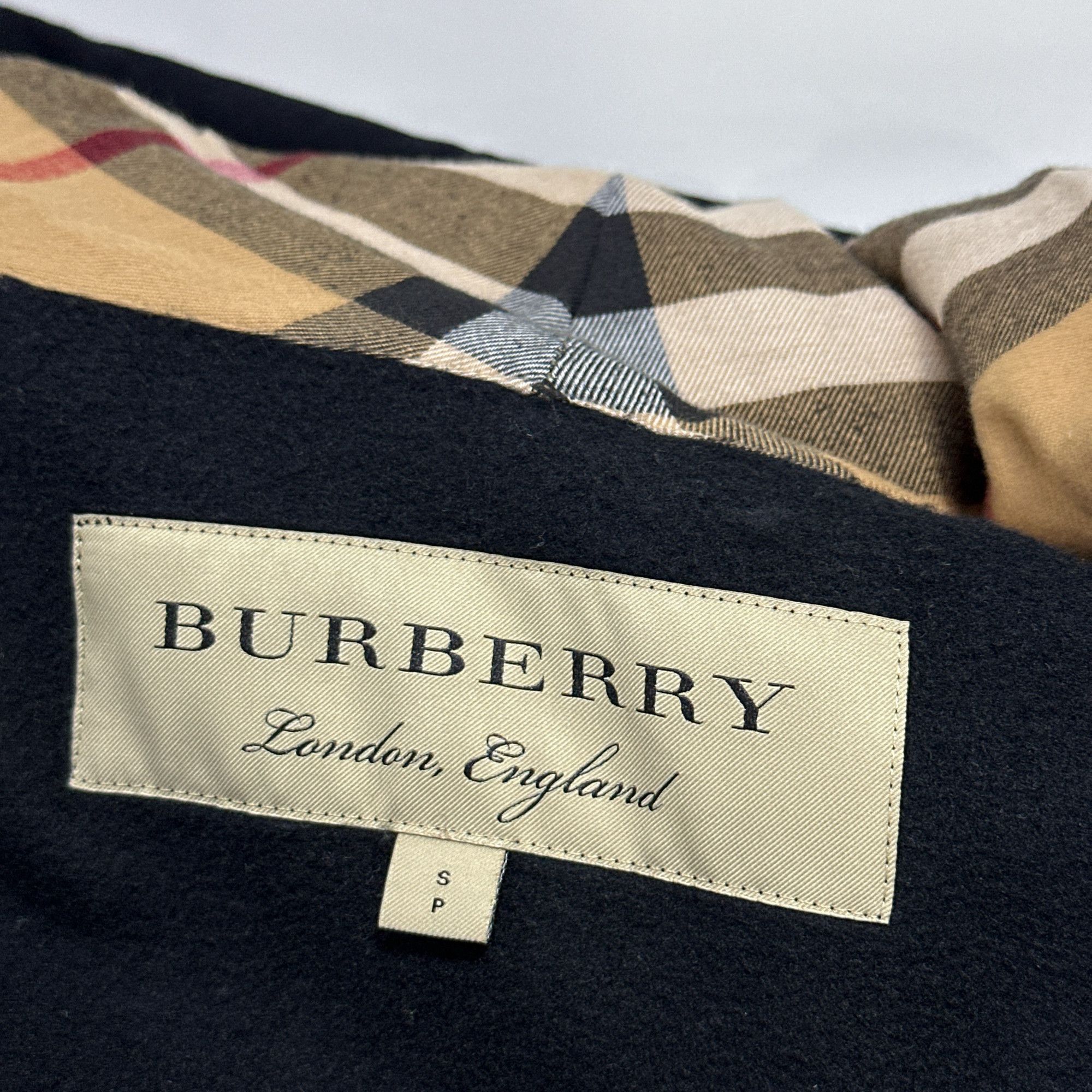 Burberry Burberry Check Lined Short Sleeve Hoodie Size S Size US S / EU 44-46 / 1 - 4 Thumbnail