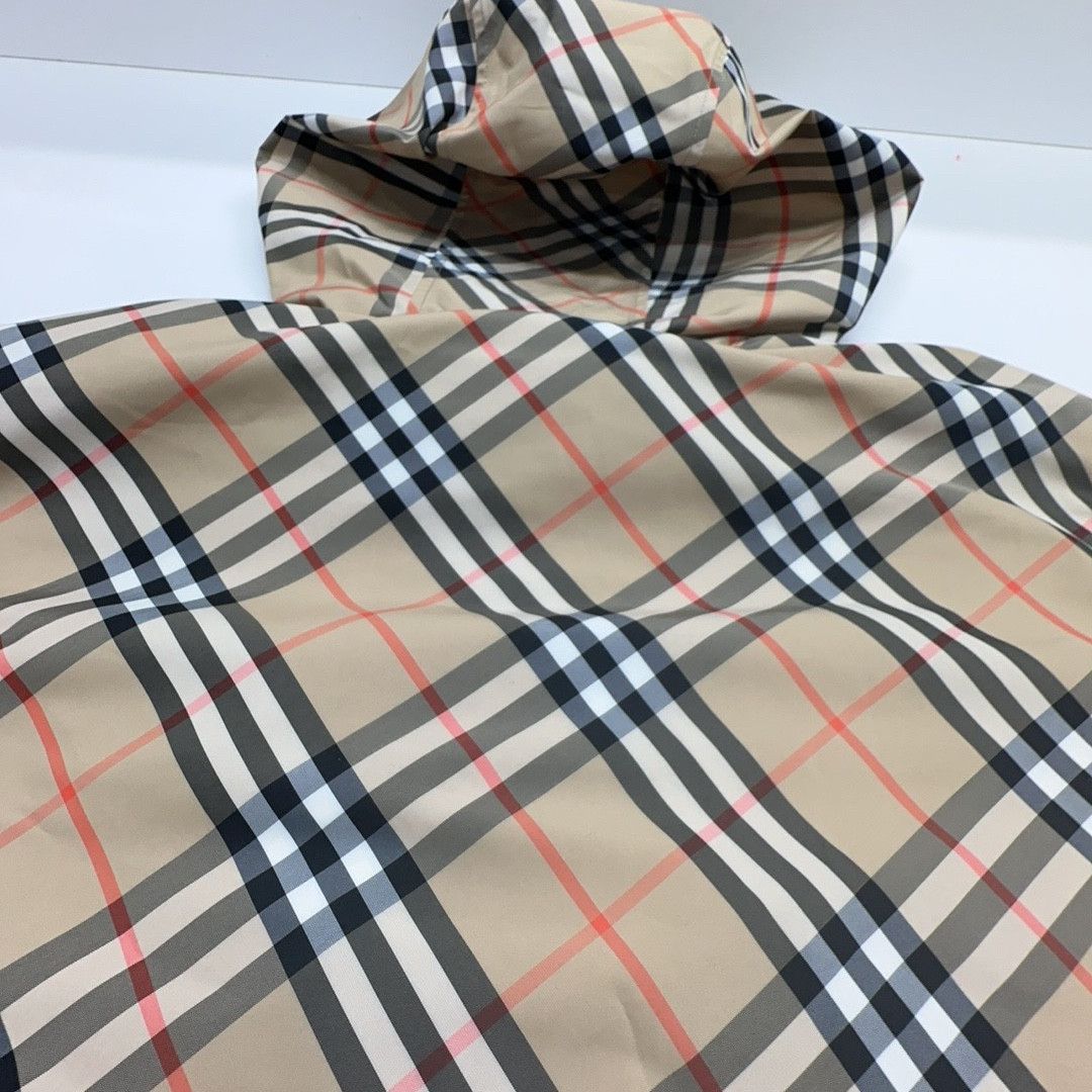 Burberry Burberry Check Hooded Jacket Size S Size S / US 4 / IT 40 - 2 Thumbnail