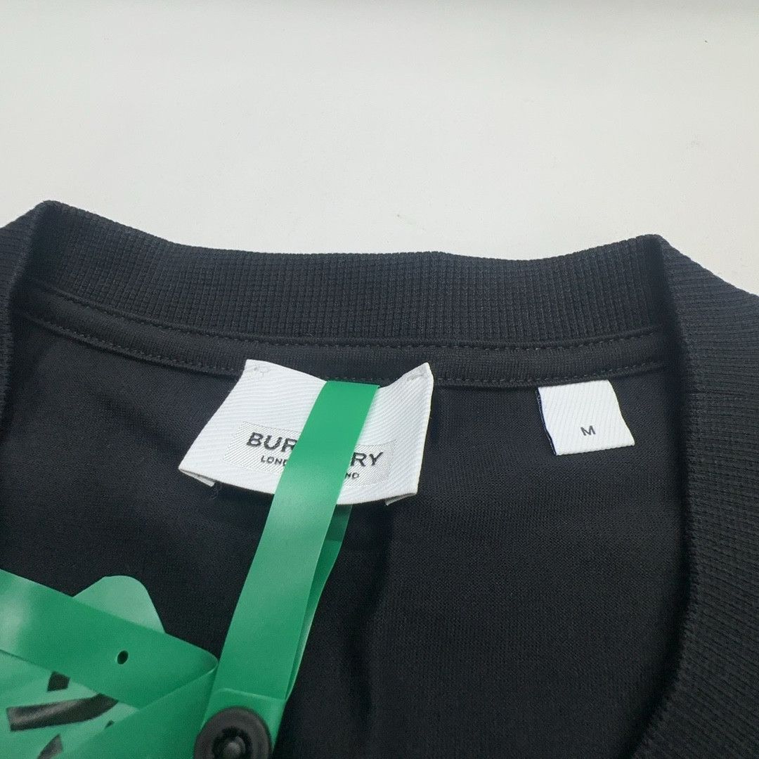 Burberry Burberry TB Monogram Logo T-Shirt Black Size M Size US M / EU 48-50 / 2 - 3 Thumbnail