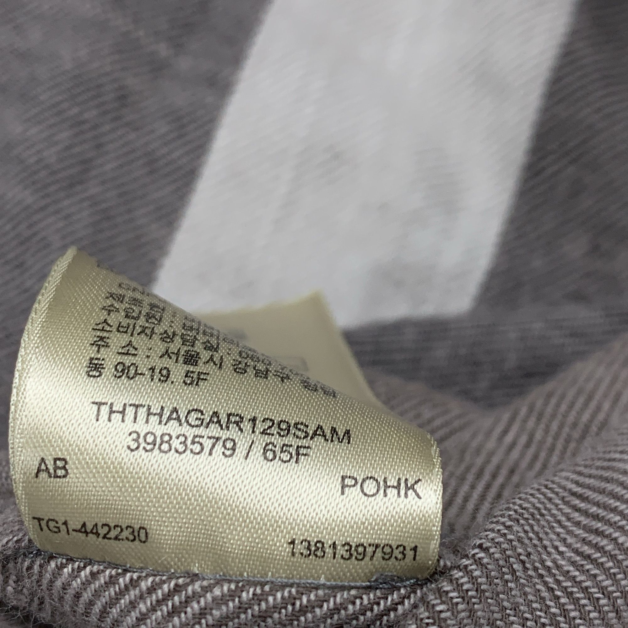 Burberry Burberry Gray Check Button Up Shirt Size M Size US M / EU 48-50 / 2 - 3 Thumbnail