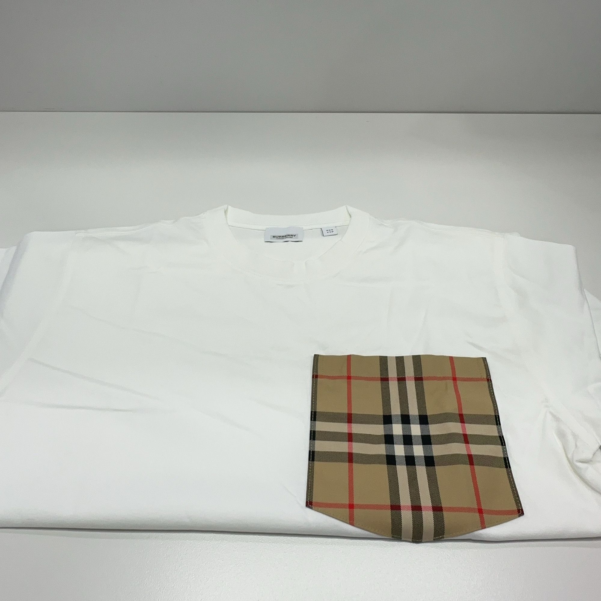 Burberry Burberry Check Pocket T-Shirt Size XXS Size XXS / US 00 / IT 34 - 6 Thumbnail
