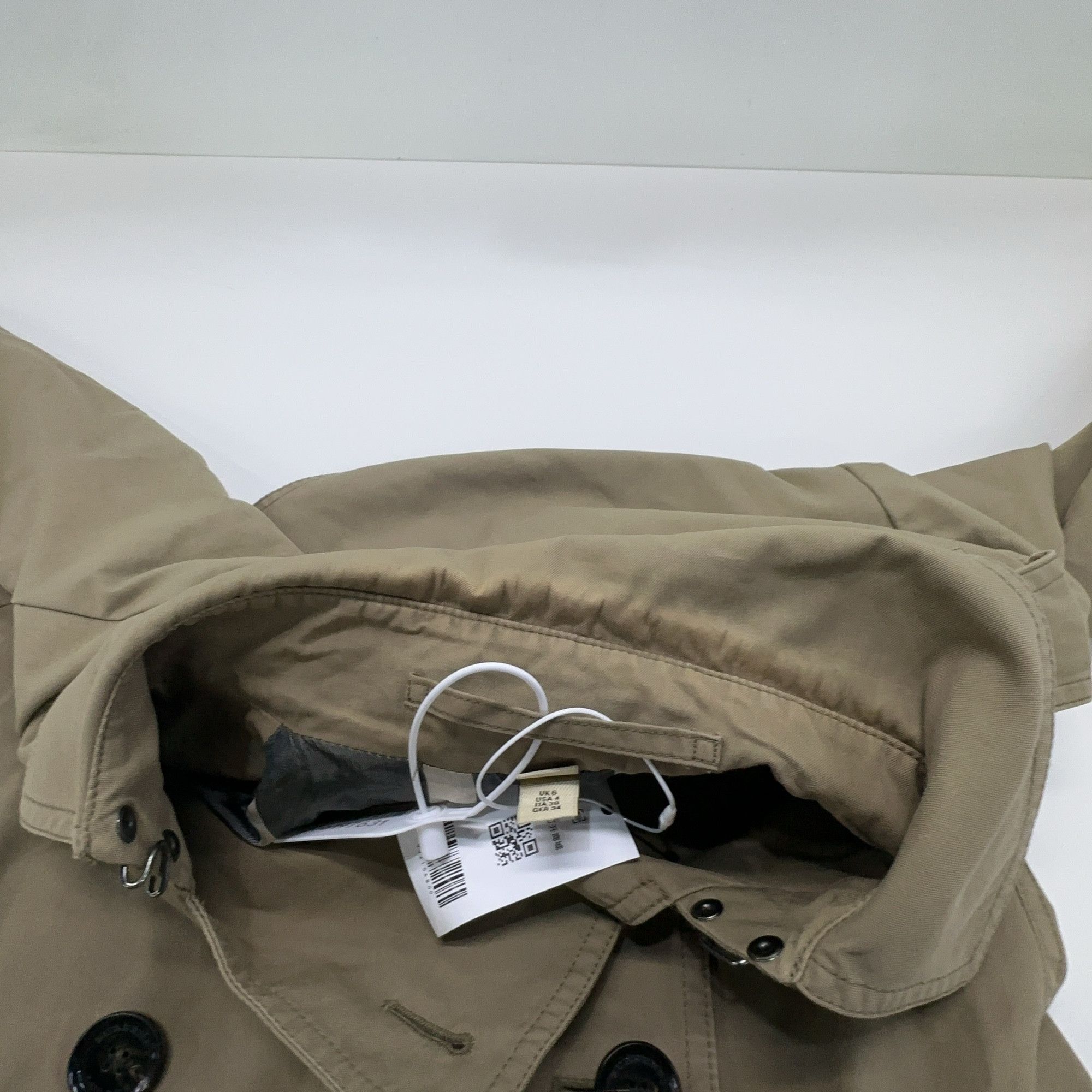 Burberry Burberry Beige Trench Coat Size US 4 Size S / US 4 / IT 40 - 6 Thumbnail