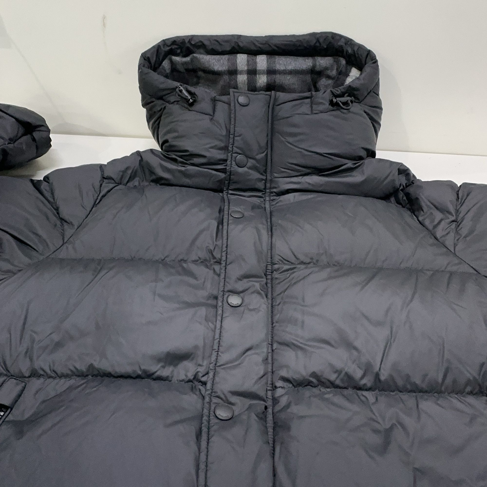 Burberry Burberry Hooded Down Puffer Jacket Size XXL Size US XXL / EU 58 / 5 - 7 Thumbnail