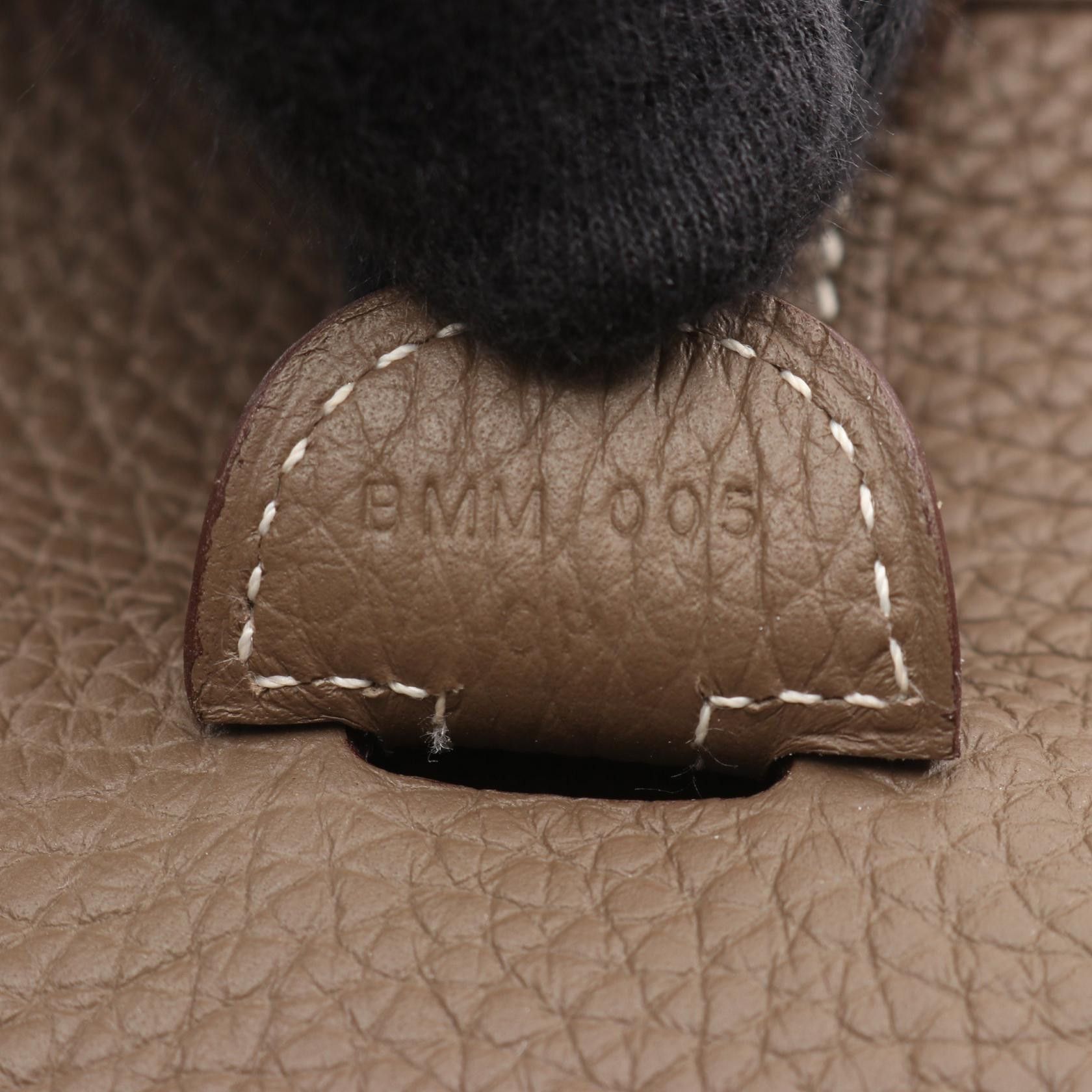 Hermes Hermes Hermes Evelyne3 PM Calfskin Shoulder Bag Leather Shoulder Bag Stamp B (2023) DUTY FREE for USA Size ONE SIZE - 5 Thumbnail