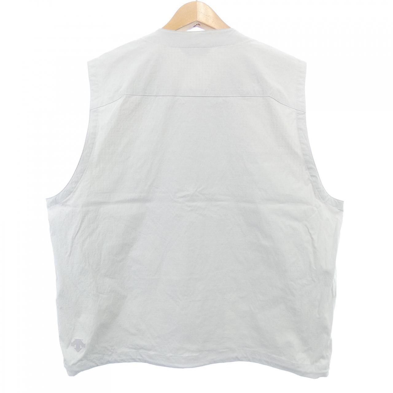 Other Other Descente ALLTERRAIN Vest Textile Outerwear ALLTERRAIN DUTY FREE for USA Size ONE SIZE - 2 Thumbnail